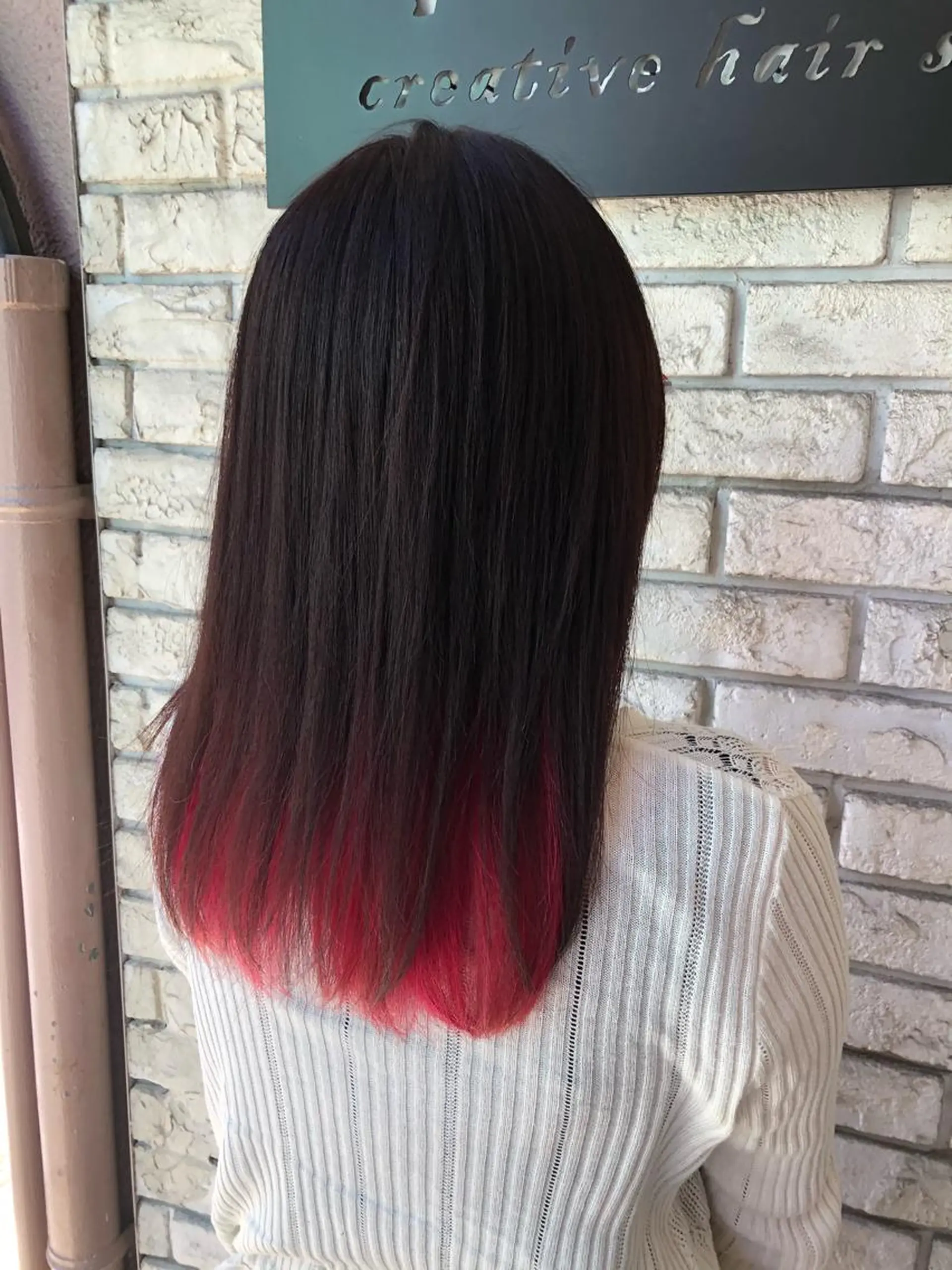 セミロング 工藤 綾華のヘアスタイル