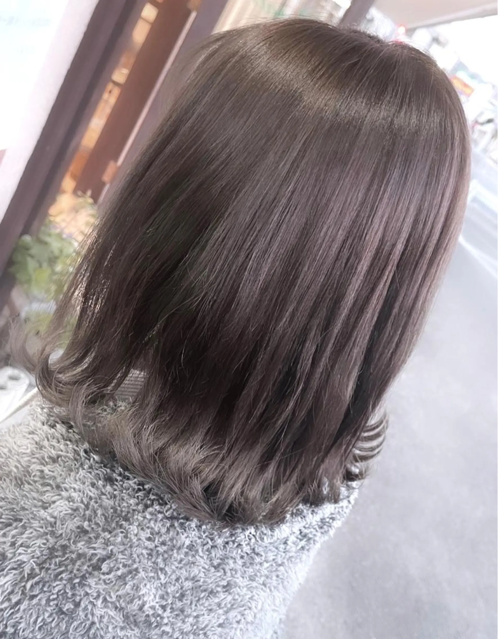 ミディアム カラー グレージュ ACTION心斎橋店 Lisaのヘアスタイル