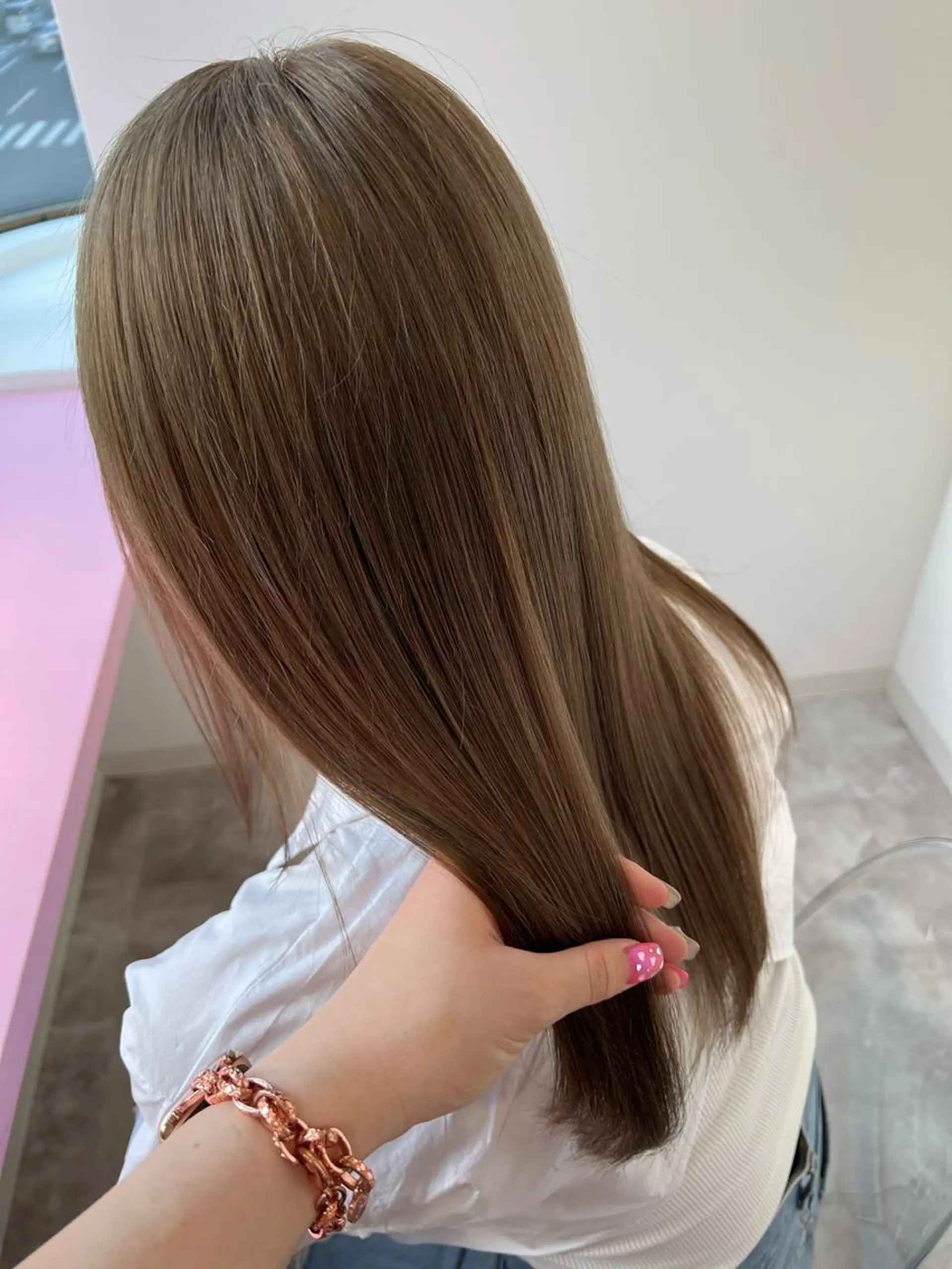 ロング ハイトーン♡ブリーチ ♡エクステ♡nanaのヘアスタイル