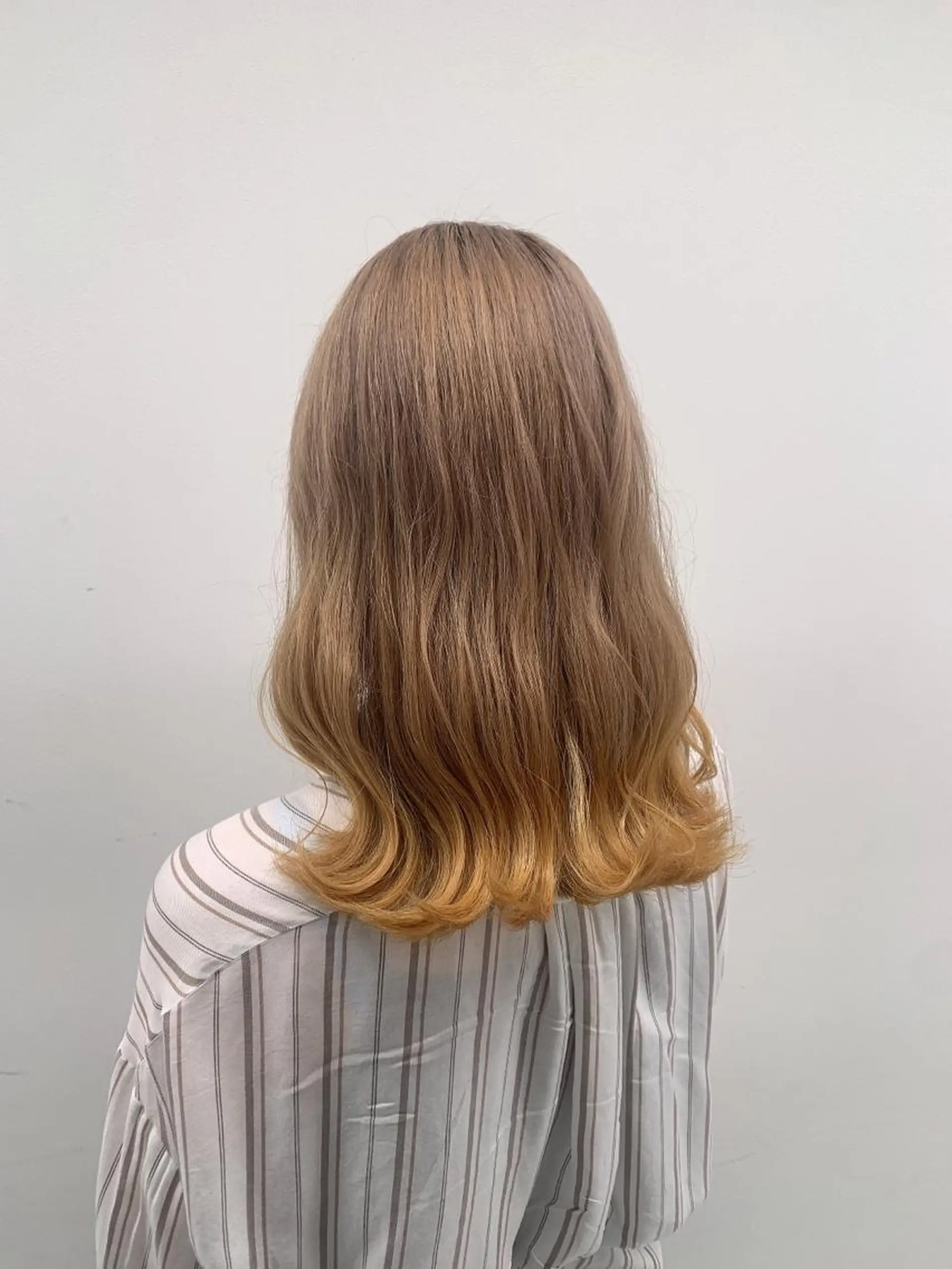 セミロング カラー ヘアアレンジ EMANON池袋3rd所属・ナチュラル艶髪 なおき｜池袋美容師のヘアスタイル