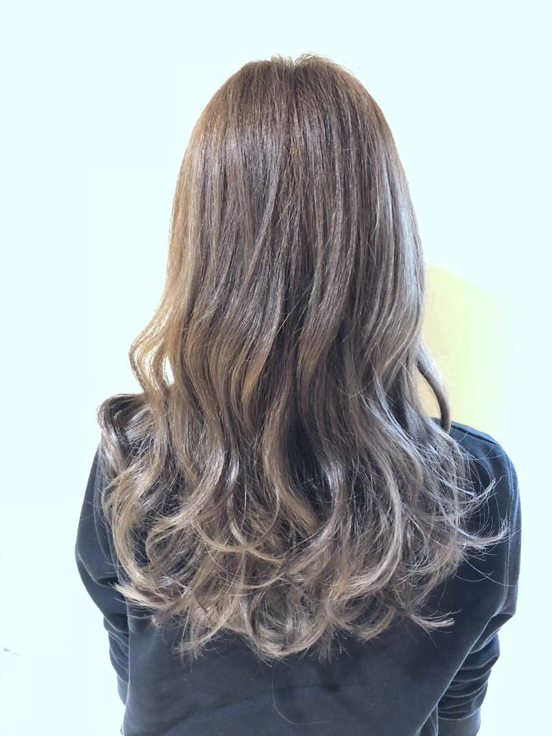セミロング ヘアカラー 冨田 義智のヘアスタイル