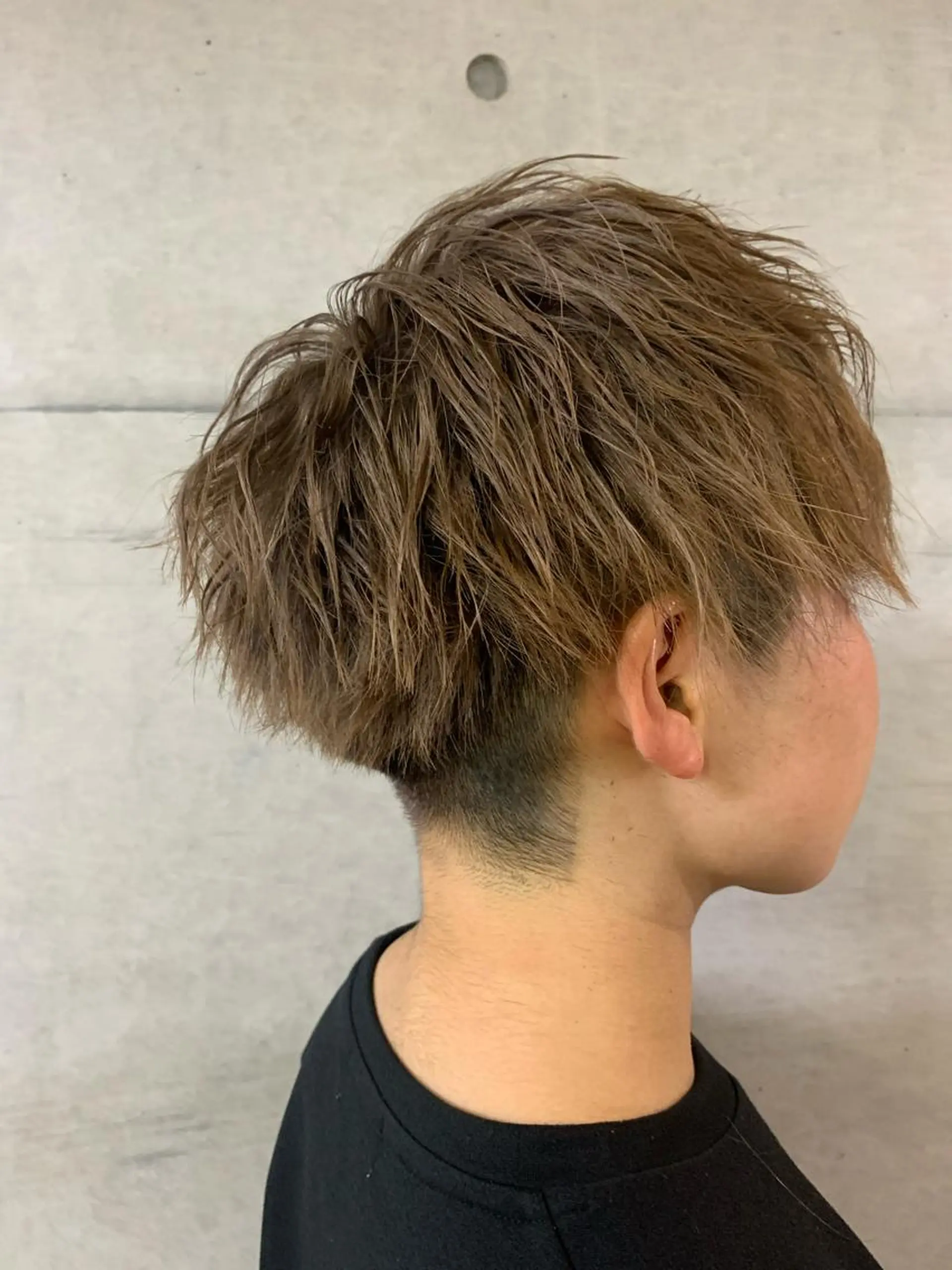 ショート カラー メンズ カット ヘアカラー 西岡 優太のヘアスタイル