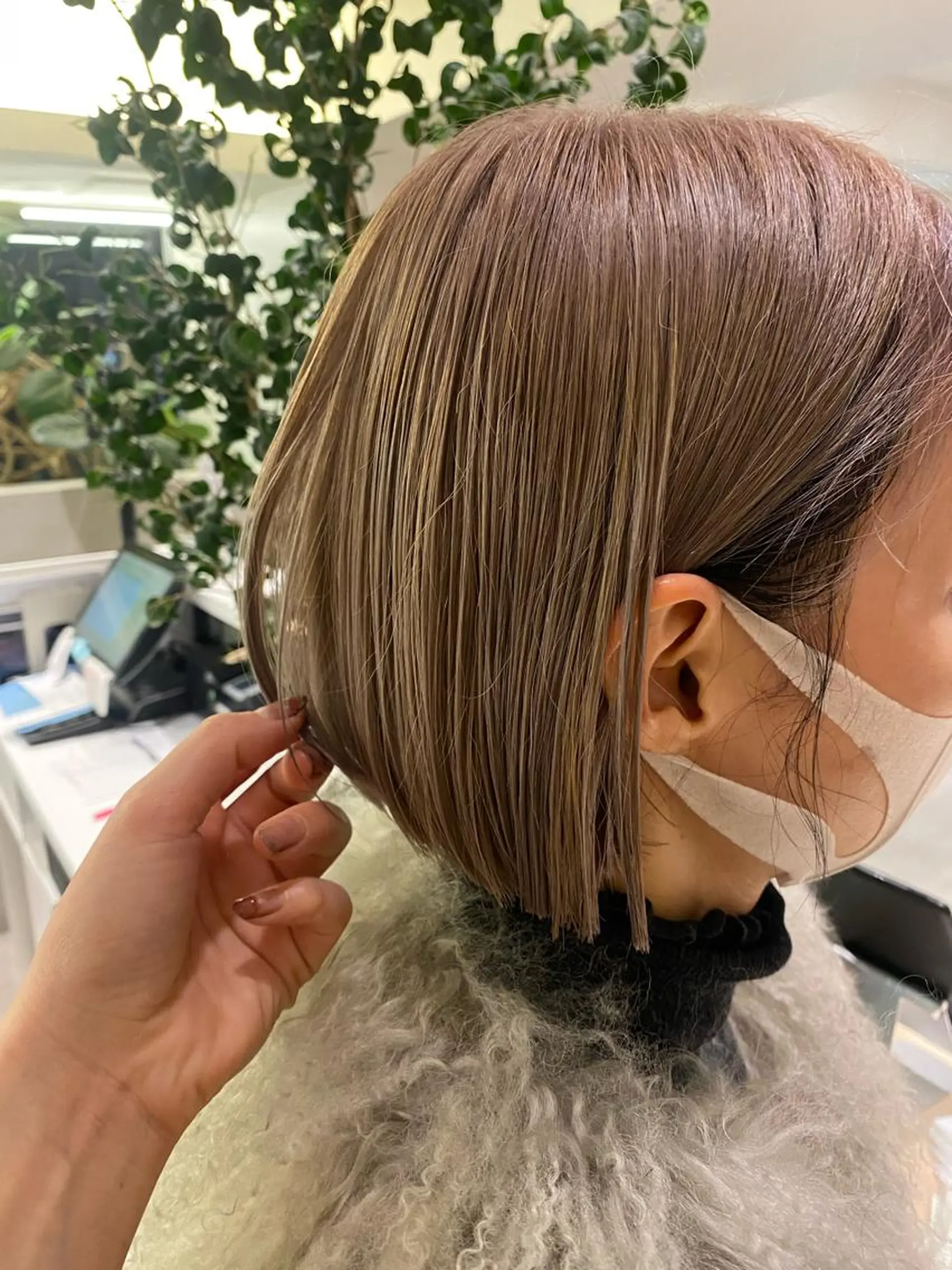 ミディアム ボブ sea's所属・ヒラカホ/矢場町/ ブリーチ/似合わせのヘアスタイル