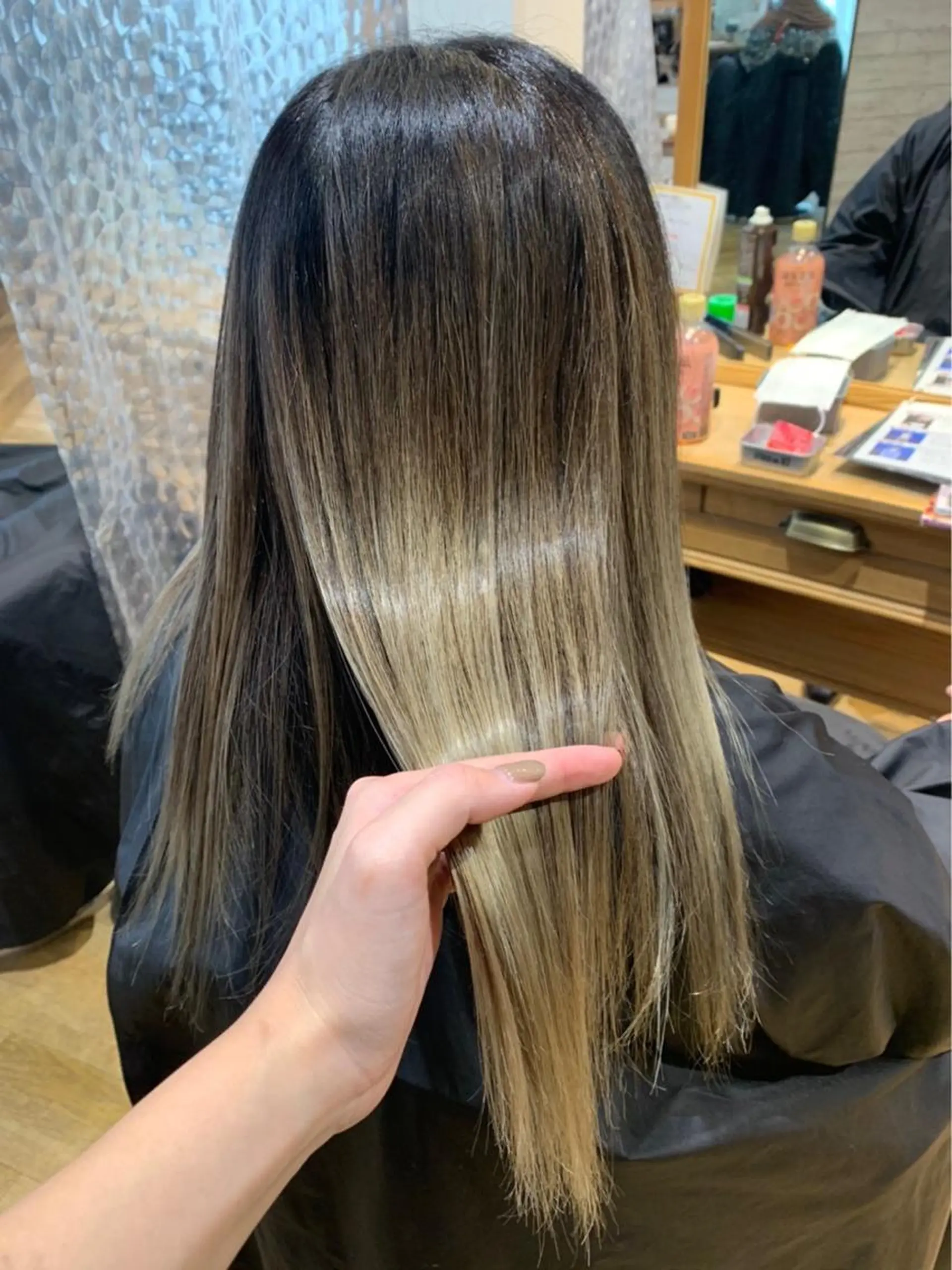 ロング 遠藤沙也加 /レイヤーカットのヘアスタイル