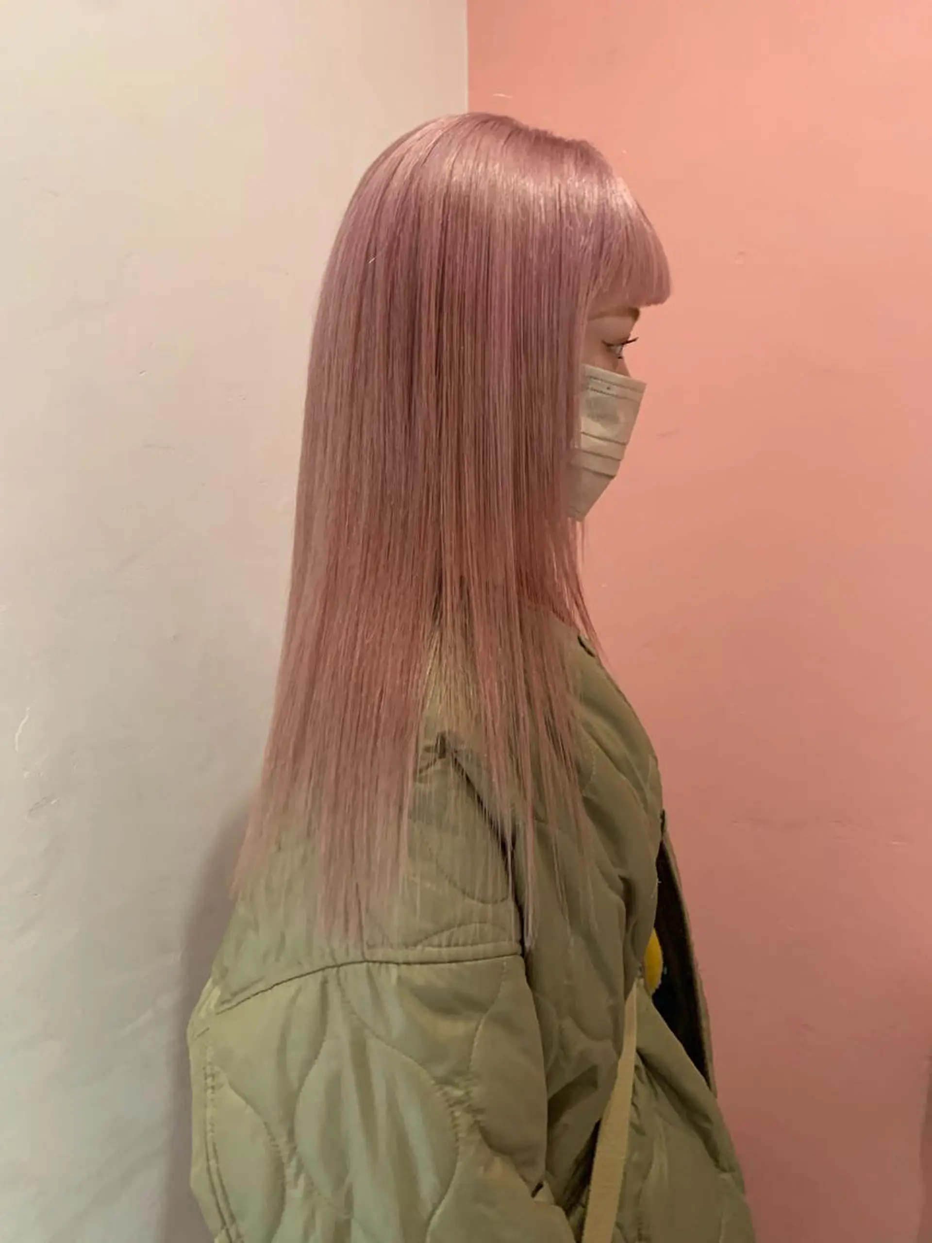 ロング カラー ピンクカラー ホワイトピンク HITOMI 福岡パーマのヘアスタイル