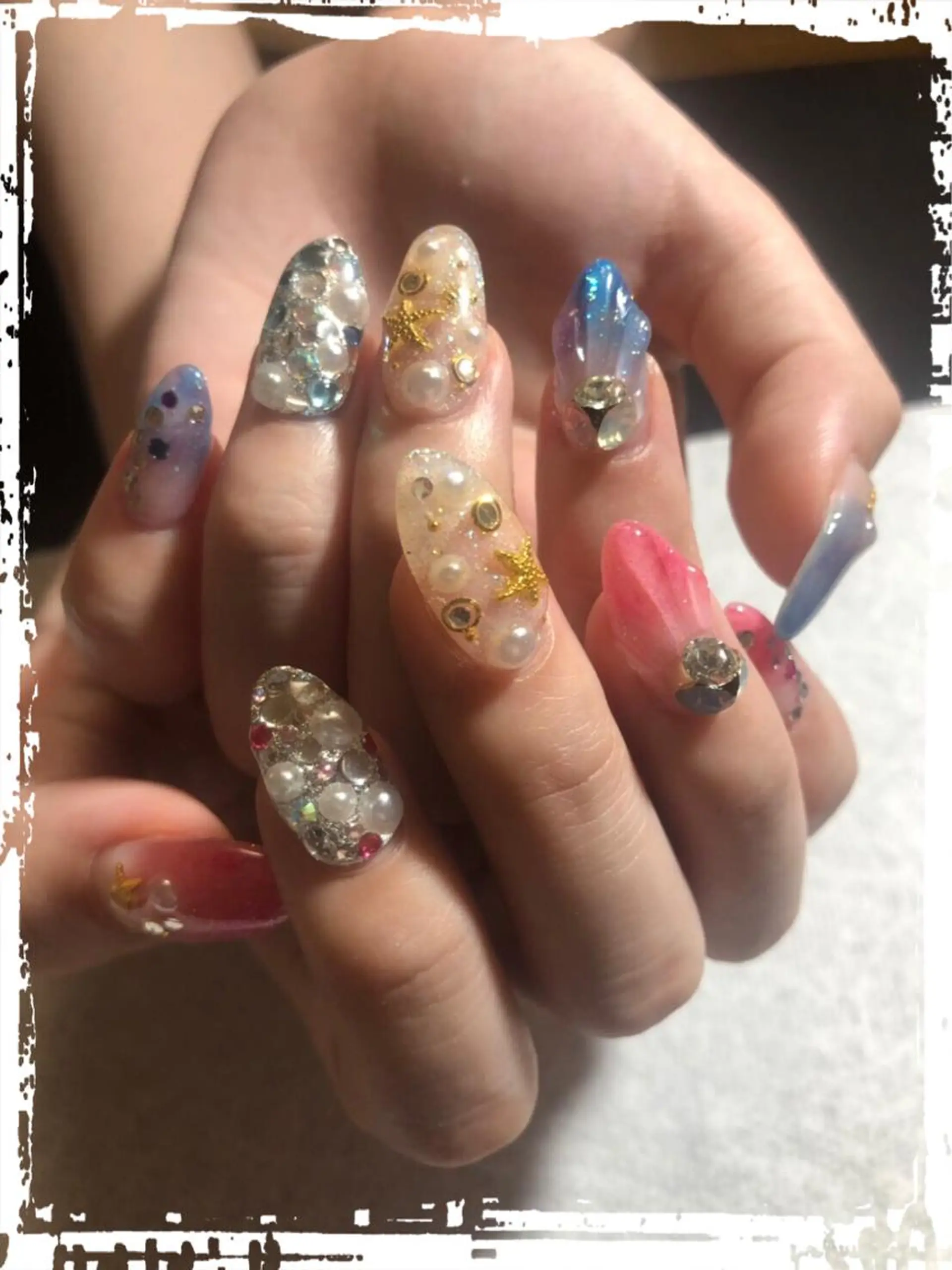 ネイル ECLAT エクラ所属・寺山 千鶴のネイルデザイン