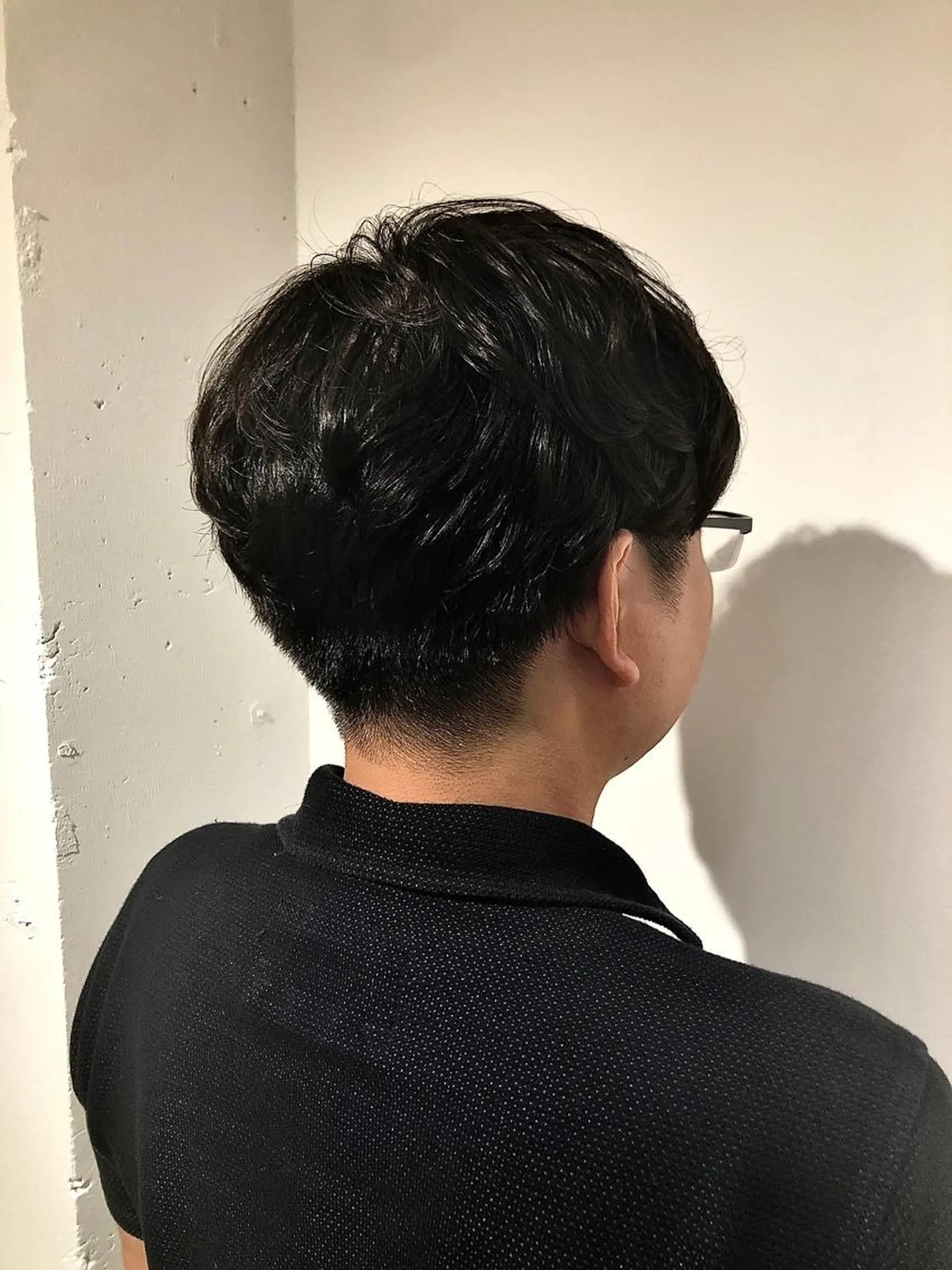 ショート メンズ アップバング ビジネス マッシュ メンズパーマ メンズツイストパーマ カット 高橋 英彦のヘアスタイル