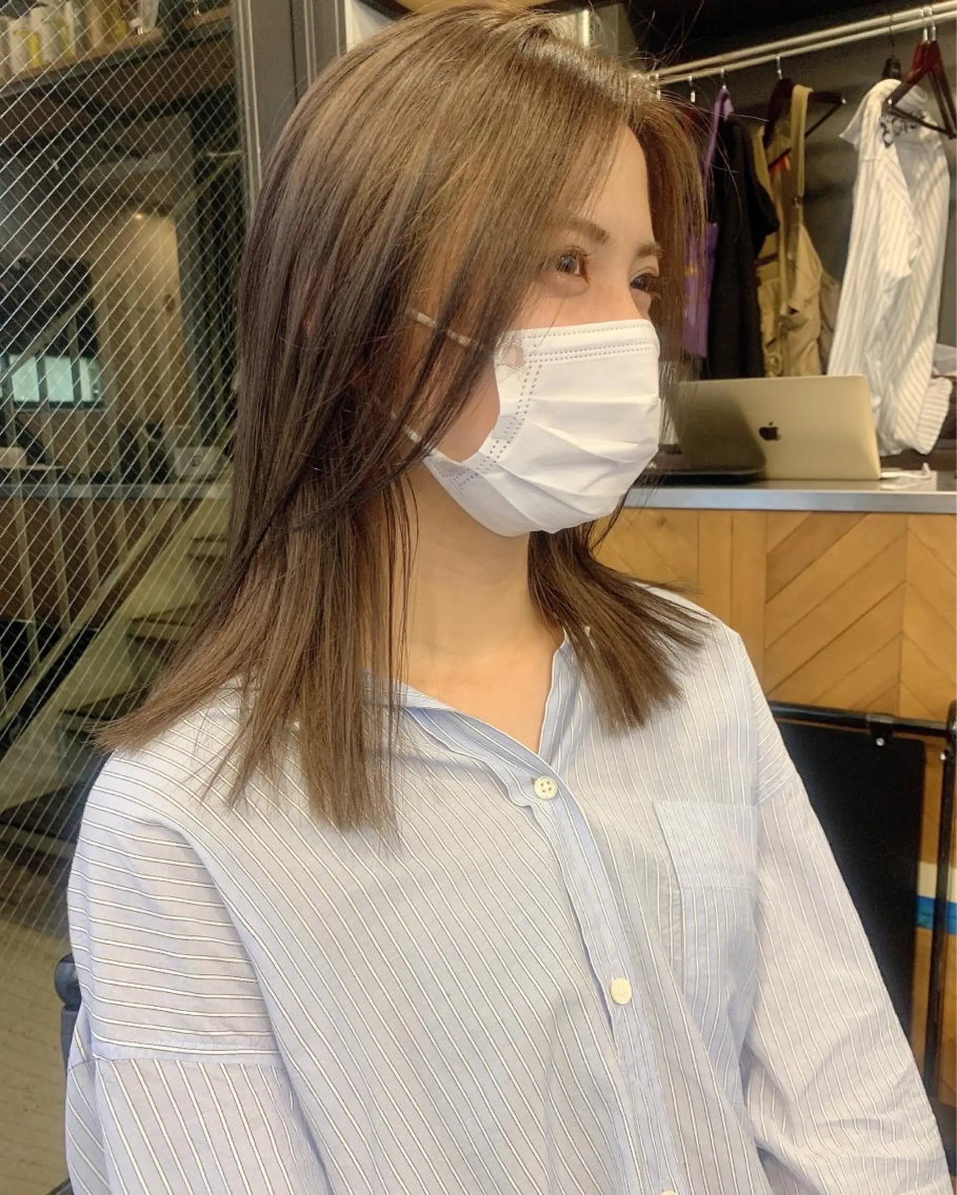 ミディアム カラー ブラウンカラー くすみブラウン 柔らかブラウン/顔周 りレイヤー♡ユウシのヘアスタイル