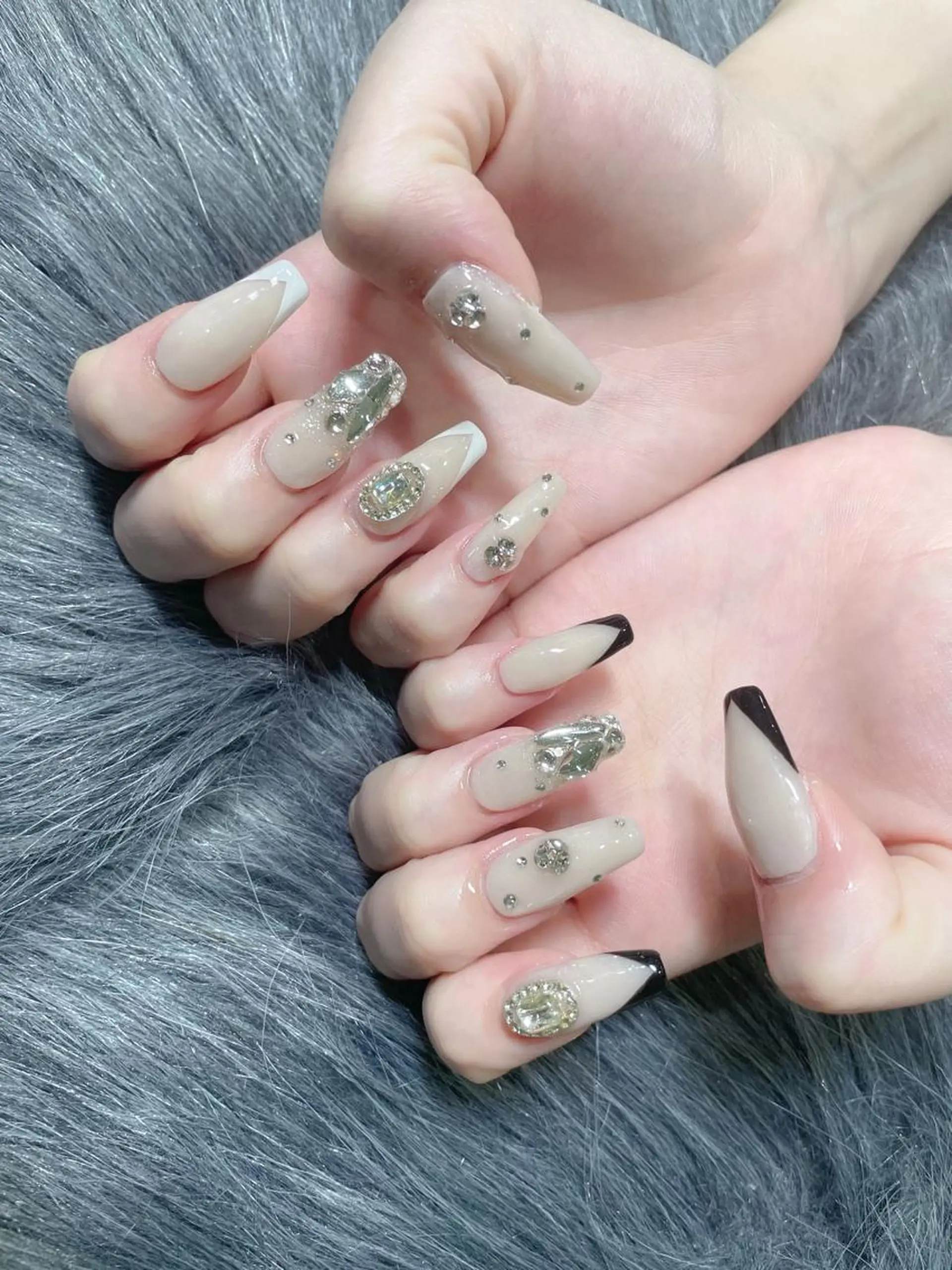 ミディアム ネイル ハンドネイル 《LB》ラブリエ Nail&eyeのマツエク・マツパデザイン