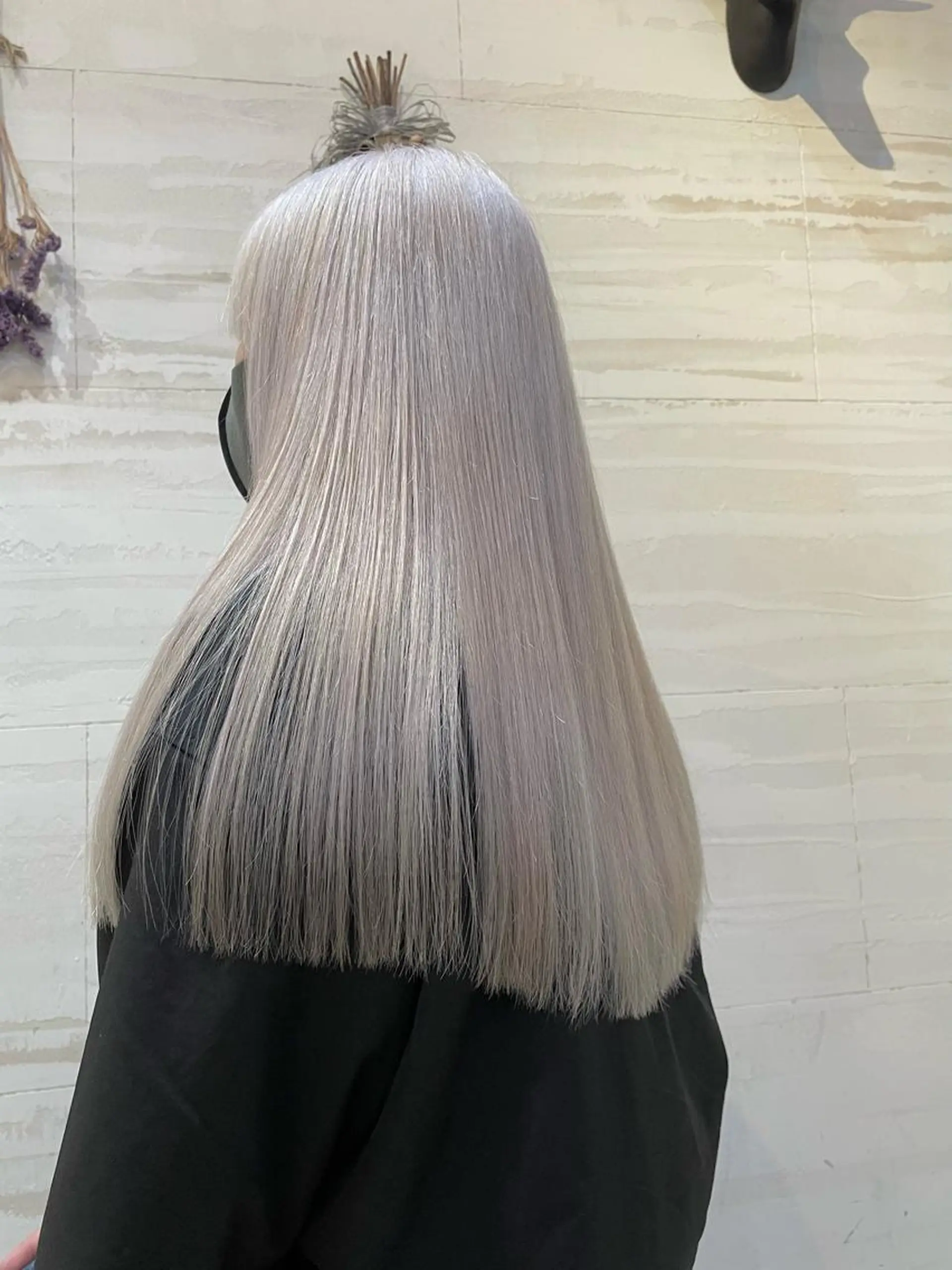 ロング カラー ブリーチ ヘナカラー シルバー 縮毛矯正 カット ヘアカラー シェアサロン〜糸ito〜所属・Hiro ヒロのヘアスタイル