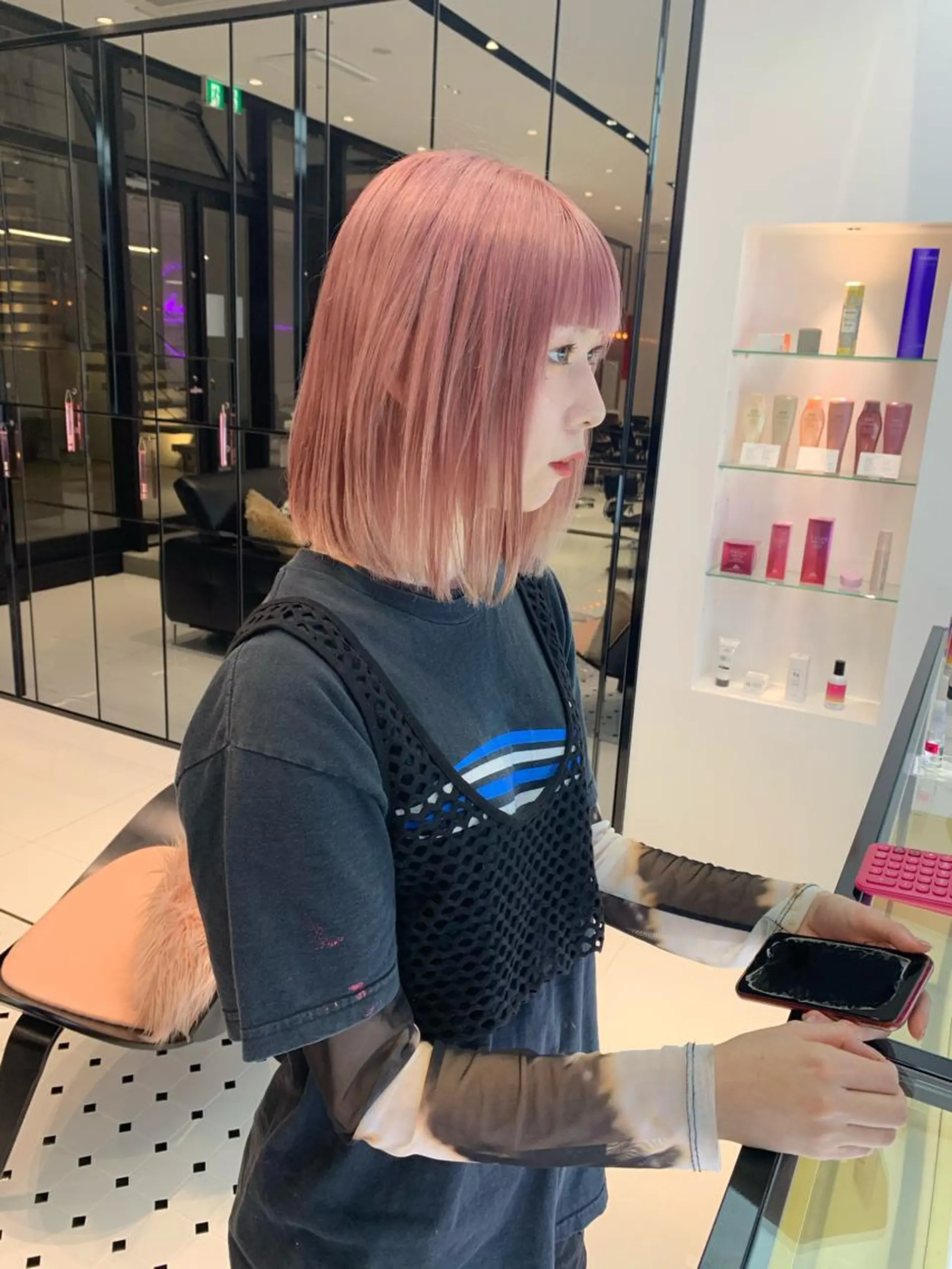 ショート カラー ブリーチ ハッシュカット/ハイ トーン/MANAMIのヘアスタイル