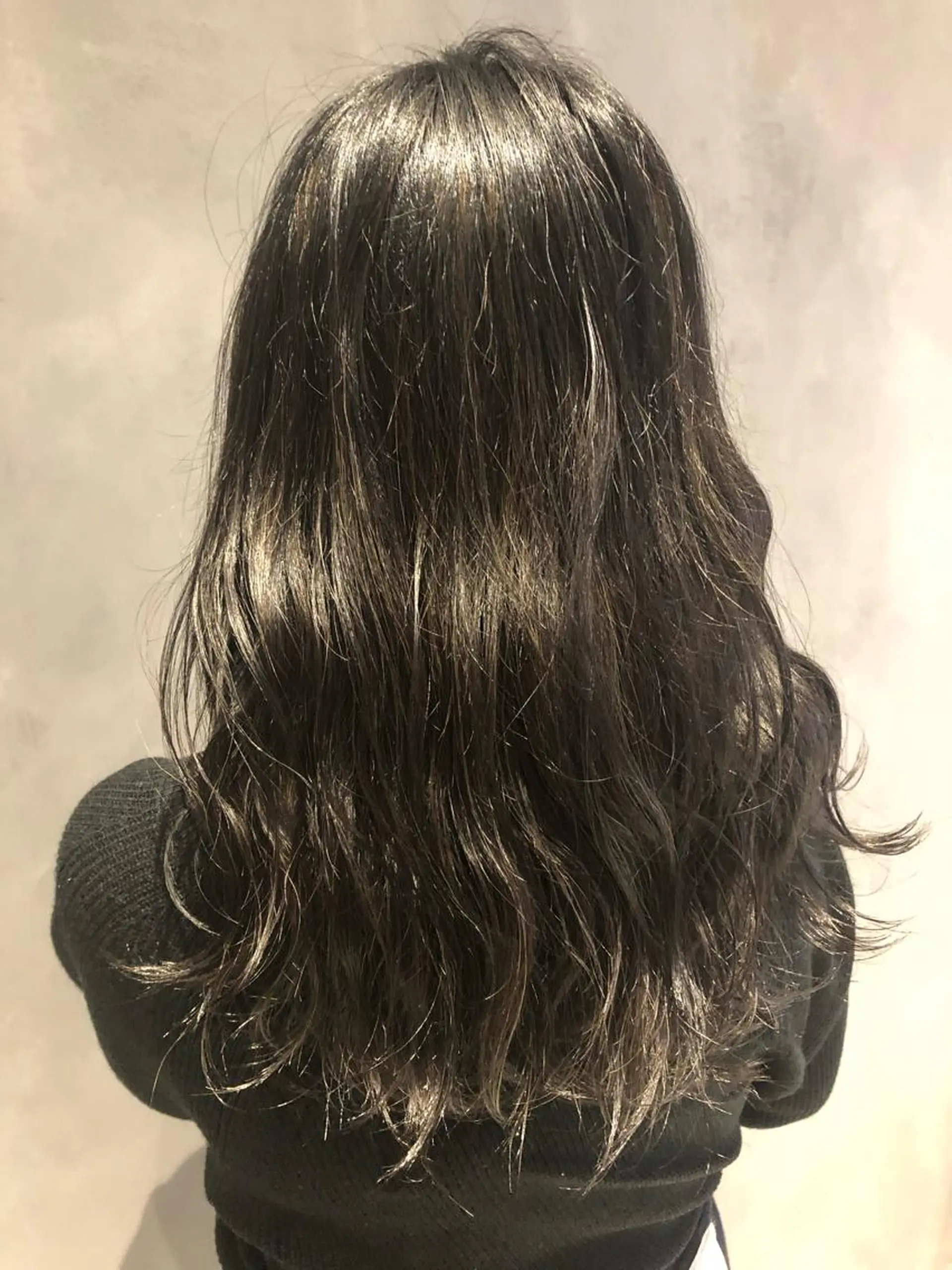 セミロング 長谷川 沙紀のヘアスタイル