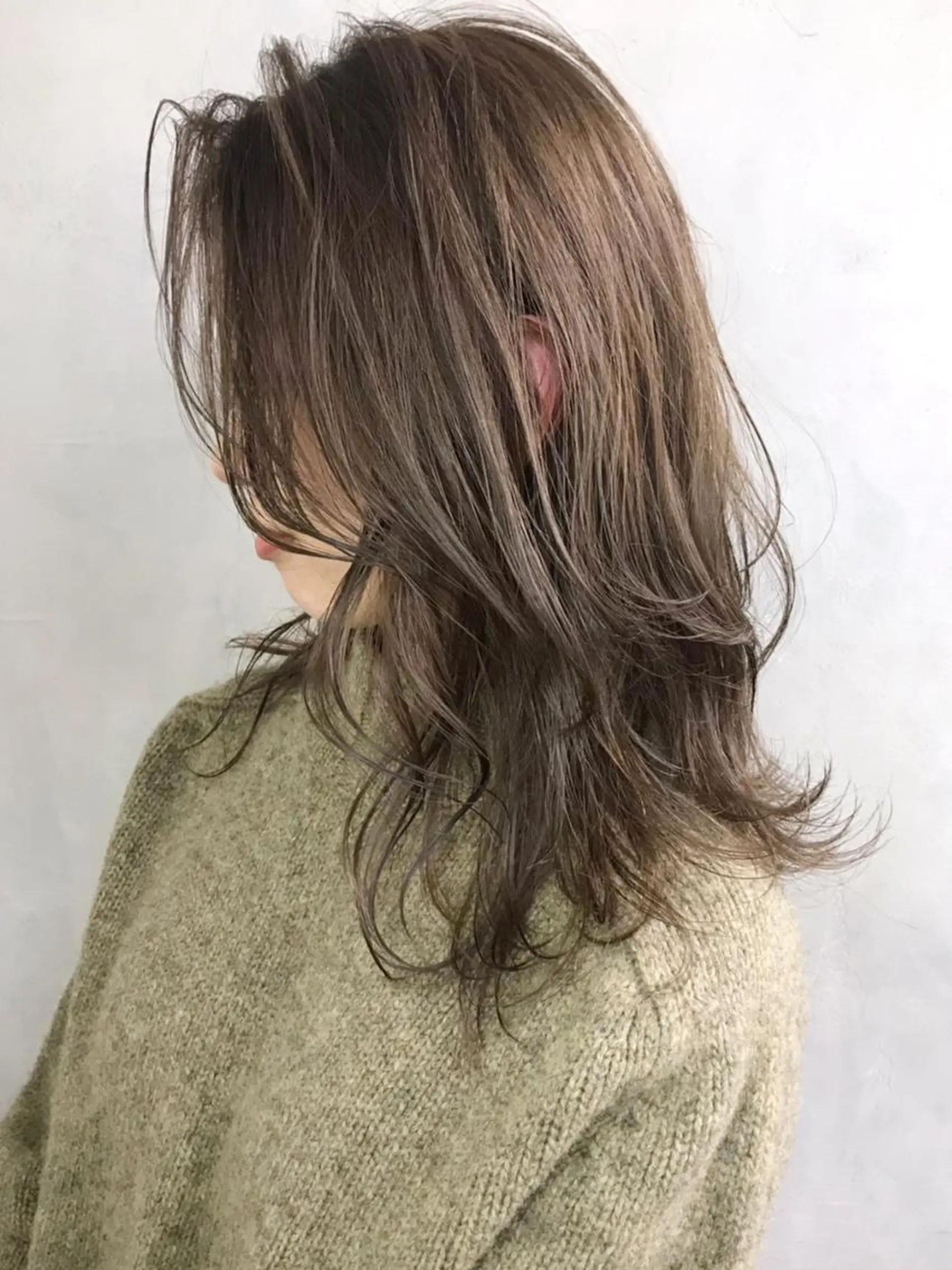 セミロング カラー パーマ ヘアアレンジ ベージュカラー ミント ミントベージュ ITbyALBUM 中野店のヘアスタイル