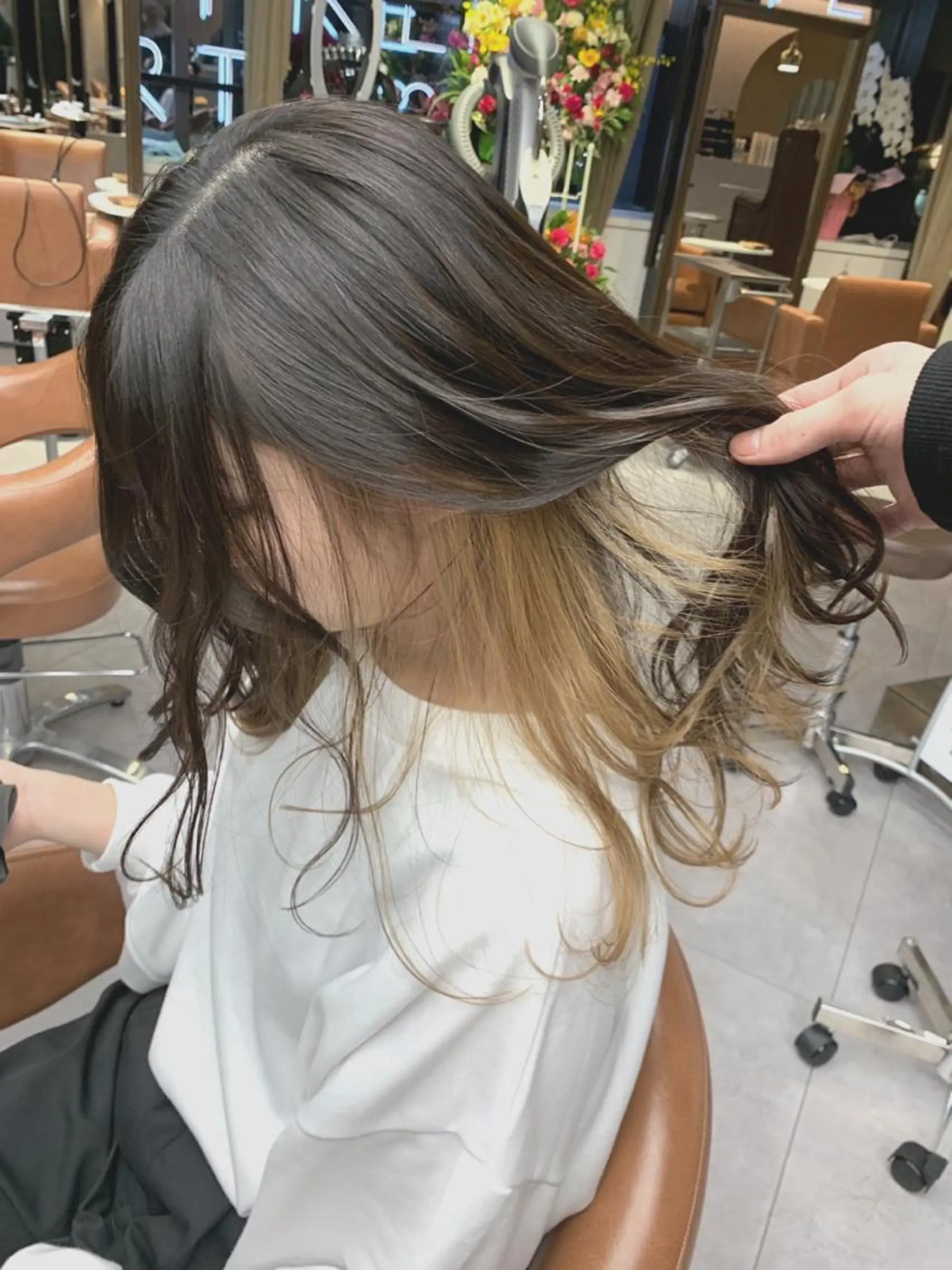 ロング カラー ヘアカラー トリートメント 髪質改善、癖毛直し 縮毛矯正が得意のヘアスタイル