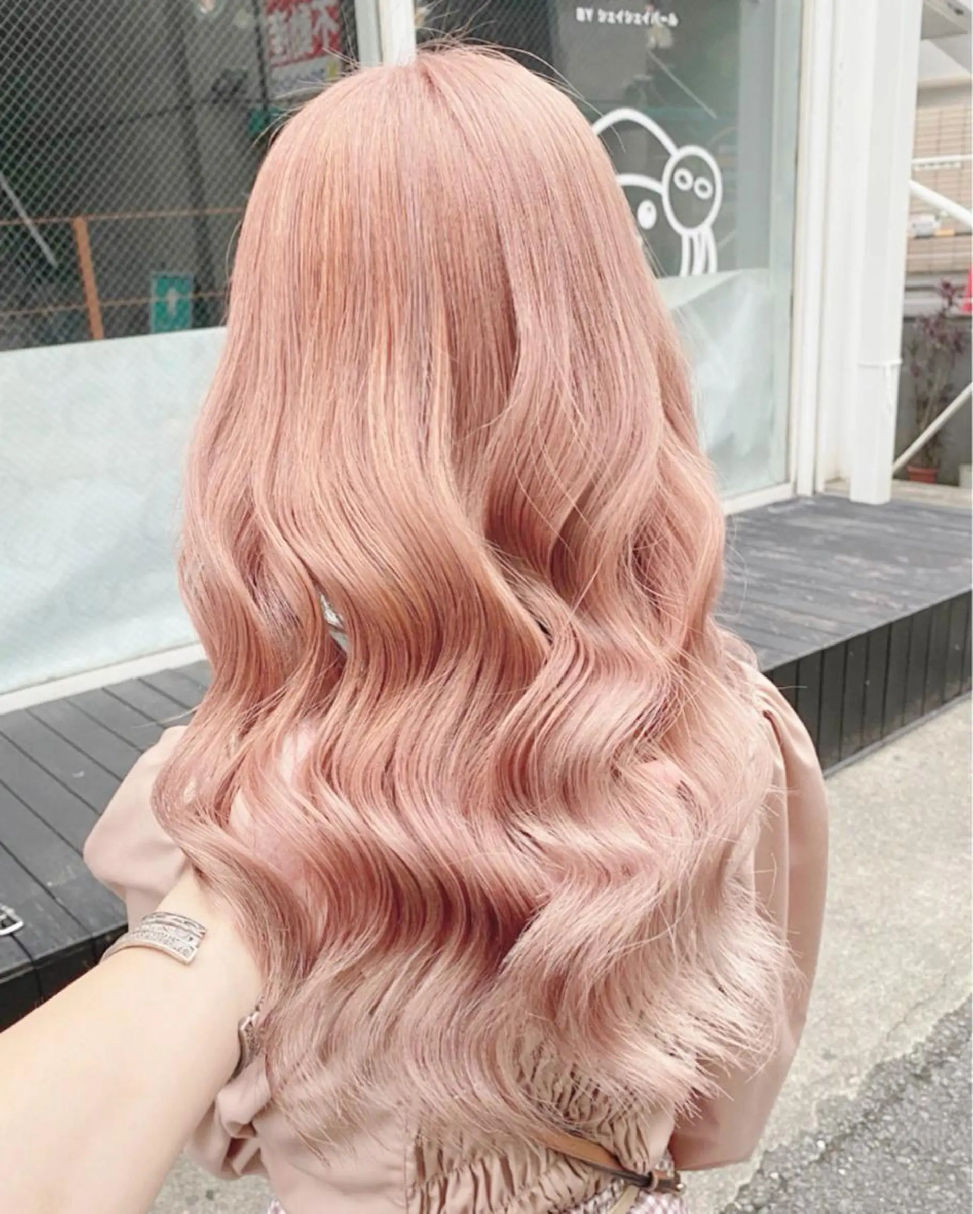 セミロング ヘアカラー トリートメント ハイトーン髪質改善 🎀🐰堀川智史🎀のヘアスタイル