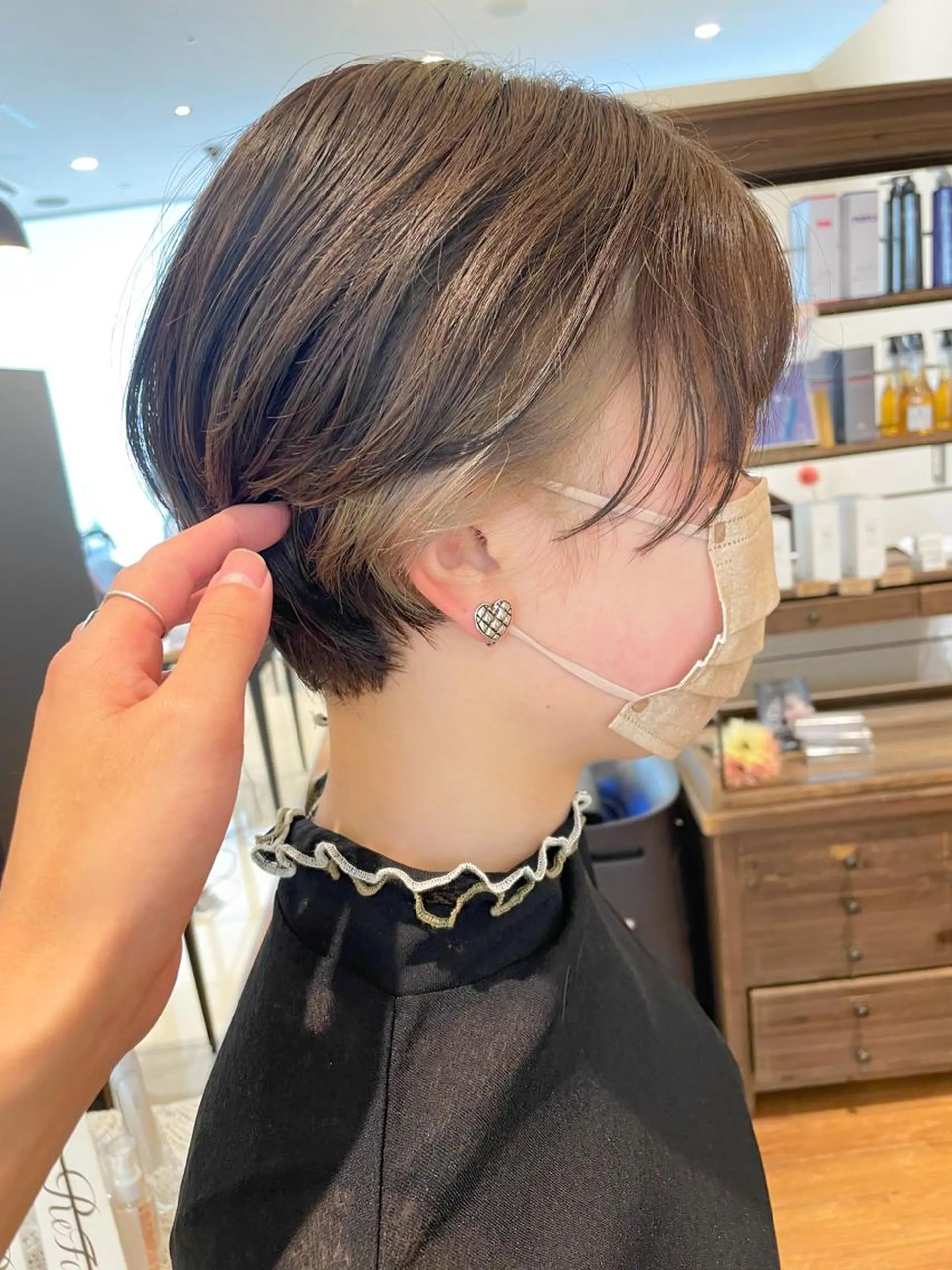 ショート カラー イヤリングカラー ショートヘア ヘアカラー 髪質改善/ブリーチ 田代 龍我のヘアスタイル