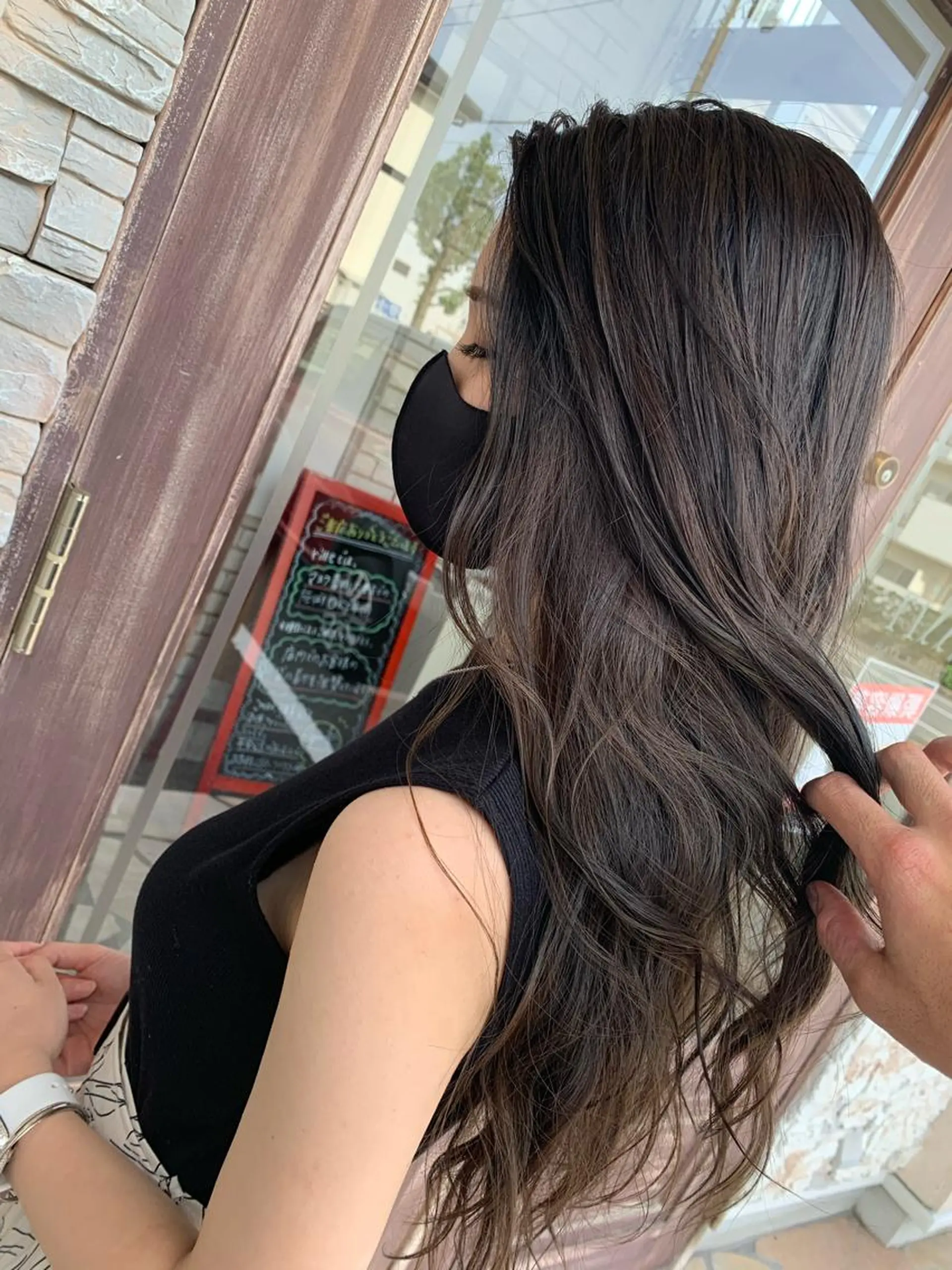 ロング カラー グレージュ 💫レイヤーカット✨ 透明感カラー工藤雄大のヘアスタイル