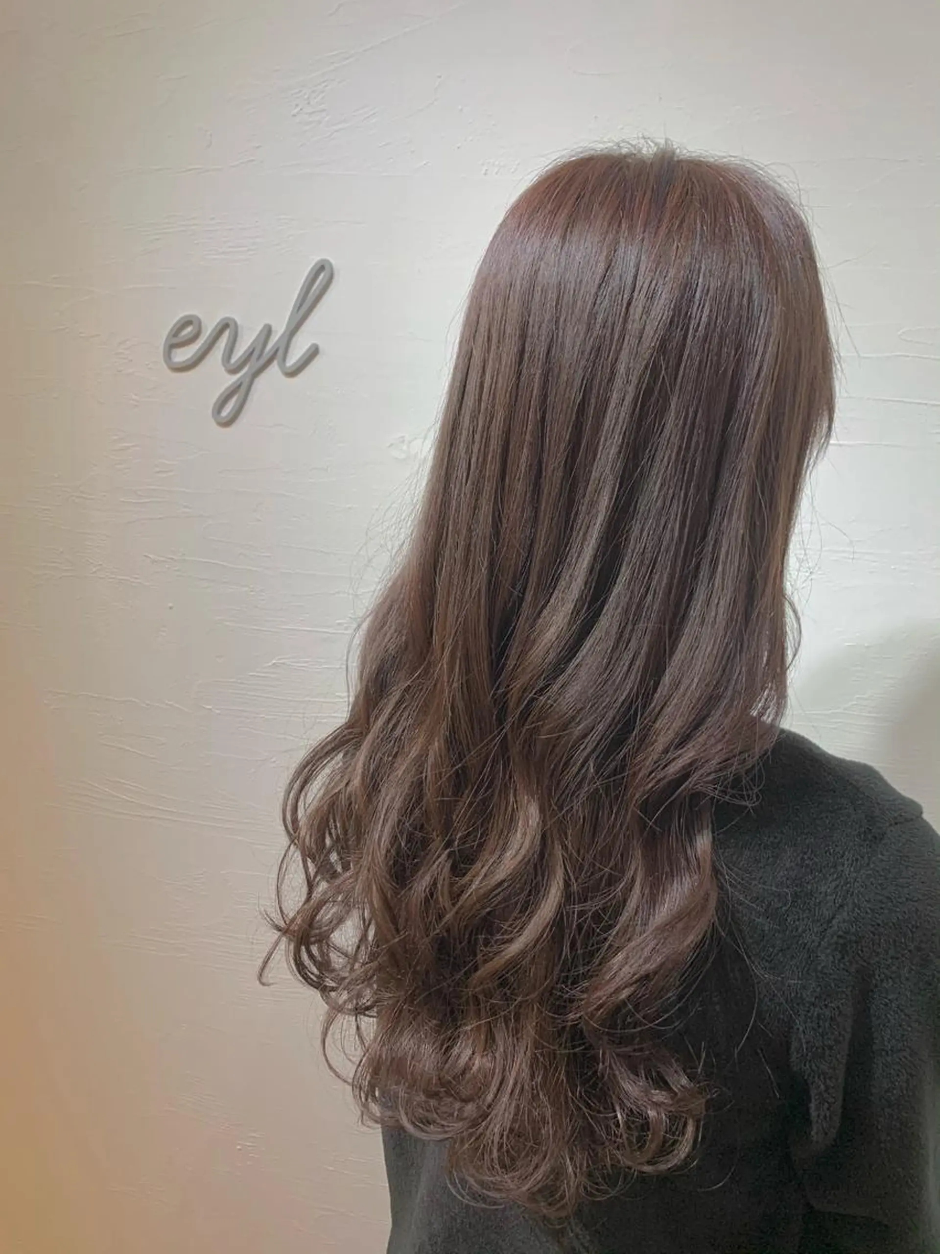 ロング カラー アッシュ ブラウンカラー イルミナカラー ピンクカラー ピンクブラウン カット ヘアカラー トリートメント eyl〜エイル〜所属・💎赤み消しカラー 特化型デザイナー💎のヘアスタイル