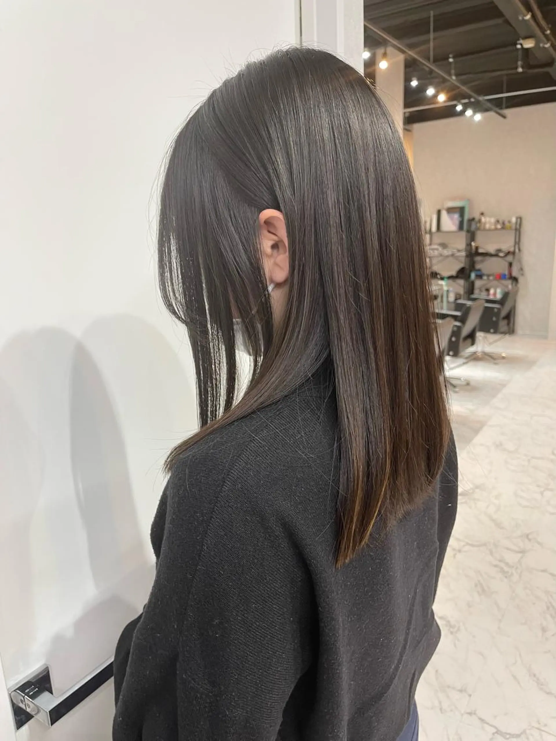 ミディアム カラー バレイヤージュ デザインカラー ハイライトカラー 外国人風カラー ハイライト カット ヘアカラー トリートメント アンドウ ユウ/ レイヤーカット/韓国のヘアスタイル