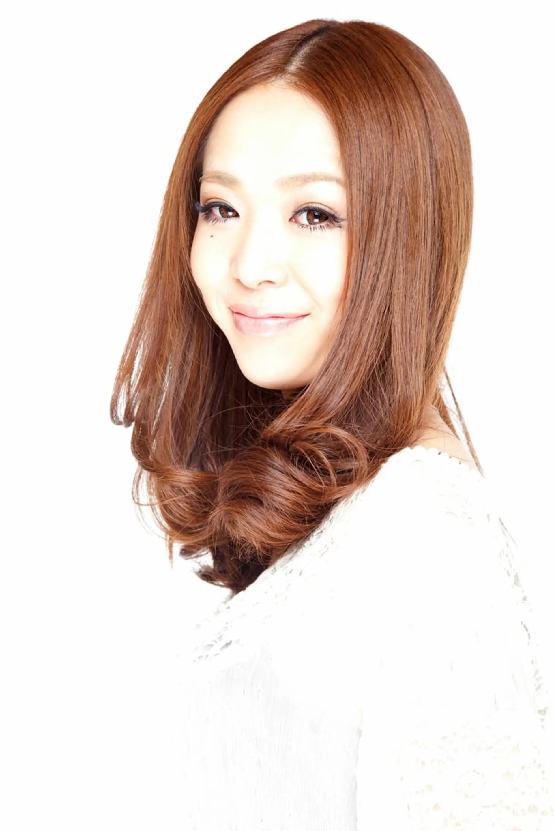 ミディアム カラー パーマ 透明感カラー 小顔カット ✨hair make flencia✂️✨のヘアスタイル