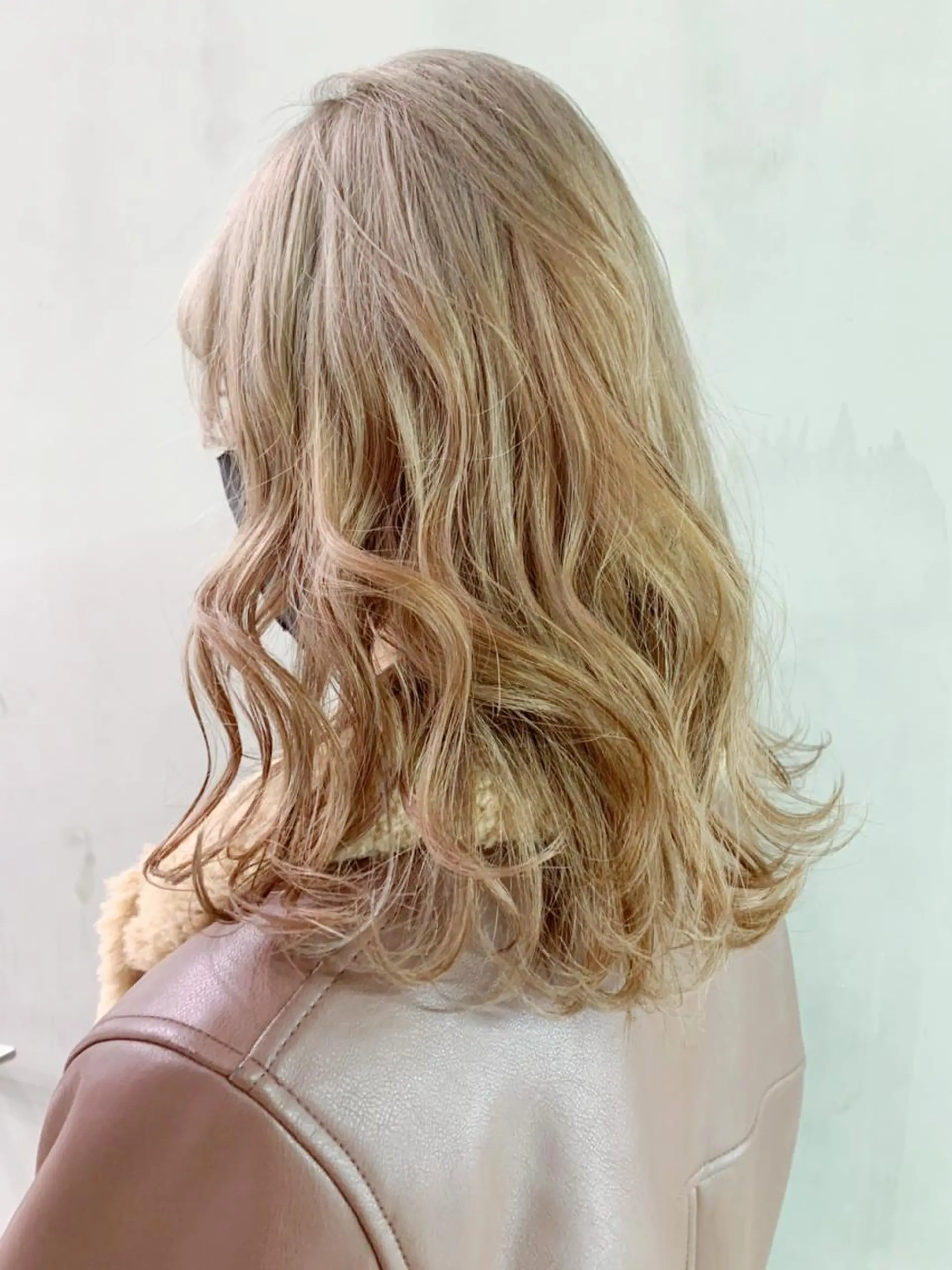 セミロング ヘアアレンジ パーマ カラー ITbyALBUM 中野店のヘアスタイル