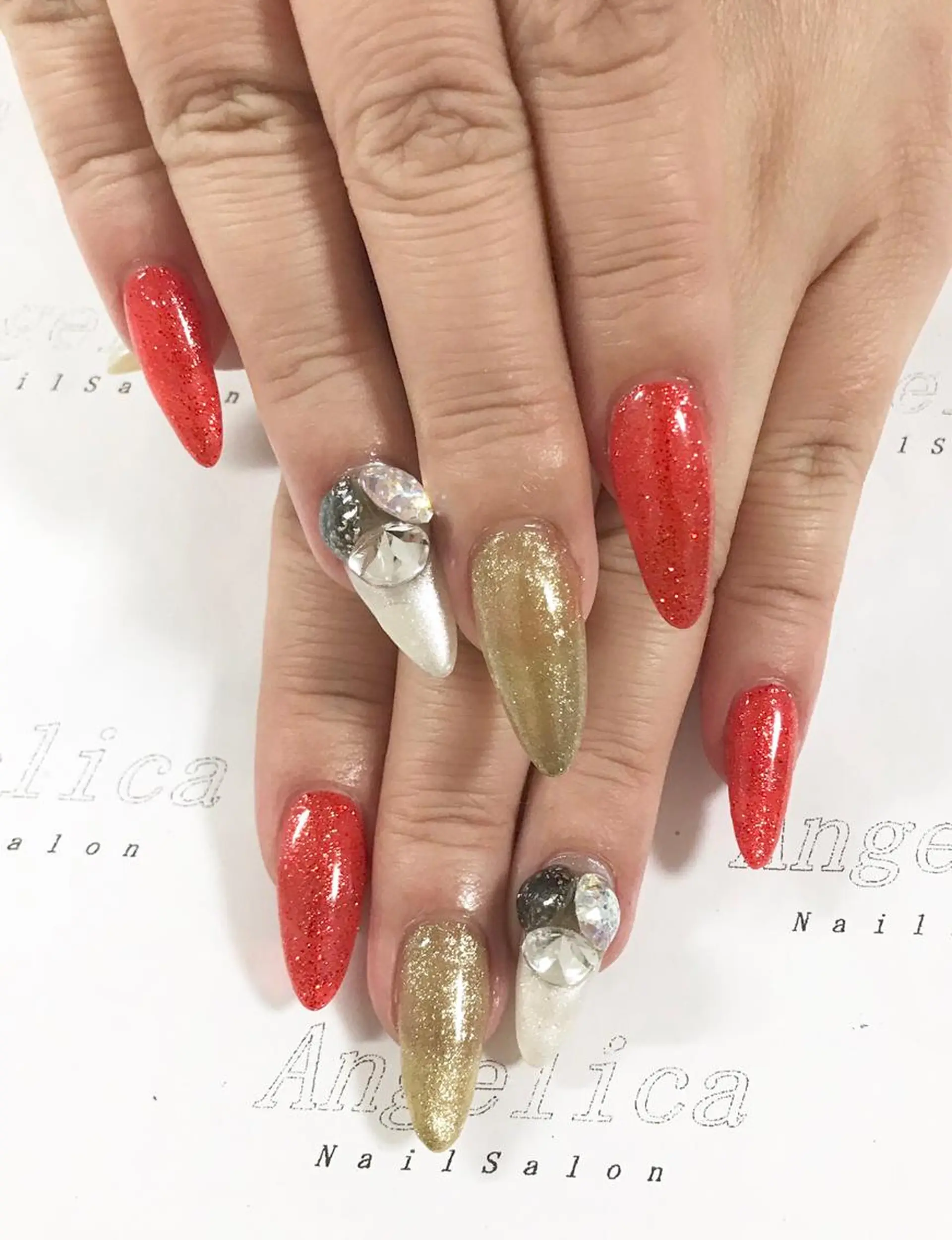 ネイル Angelica ネイリストのネイルデザイン