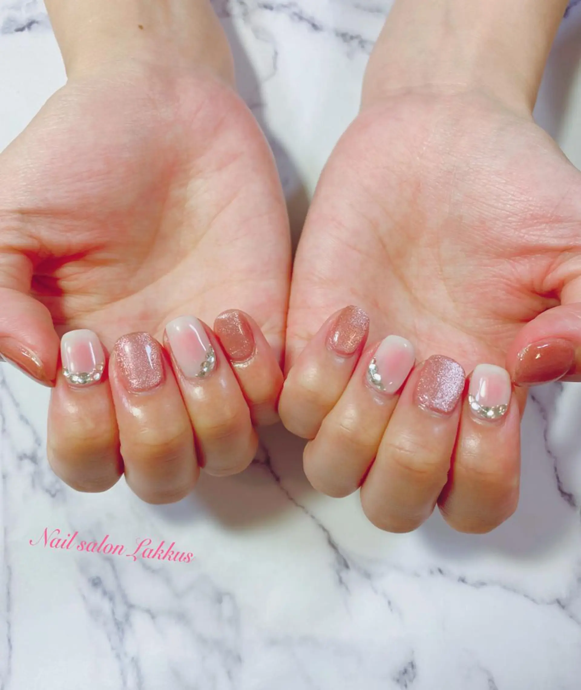 ネイル チークネイル マグネットネイル Lakkus T－CHIのネイルデザイン