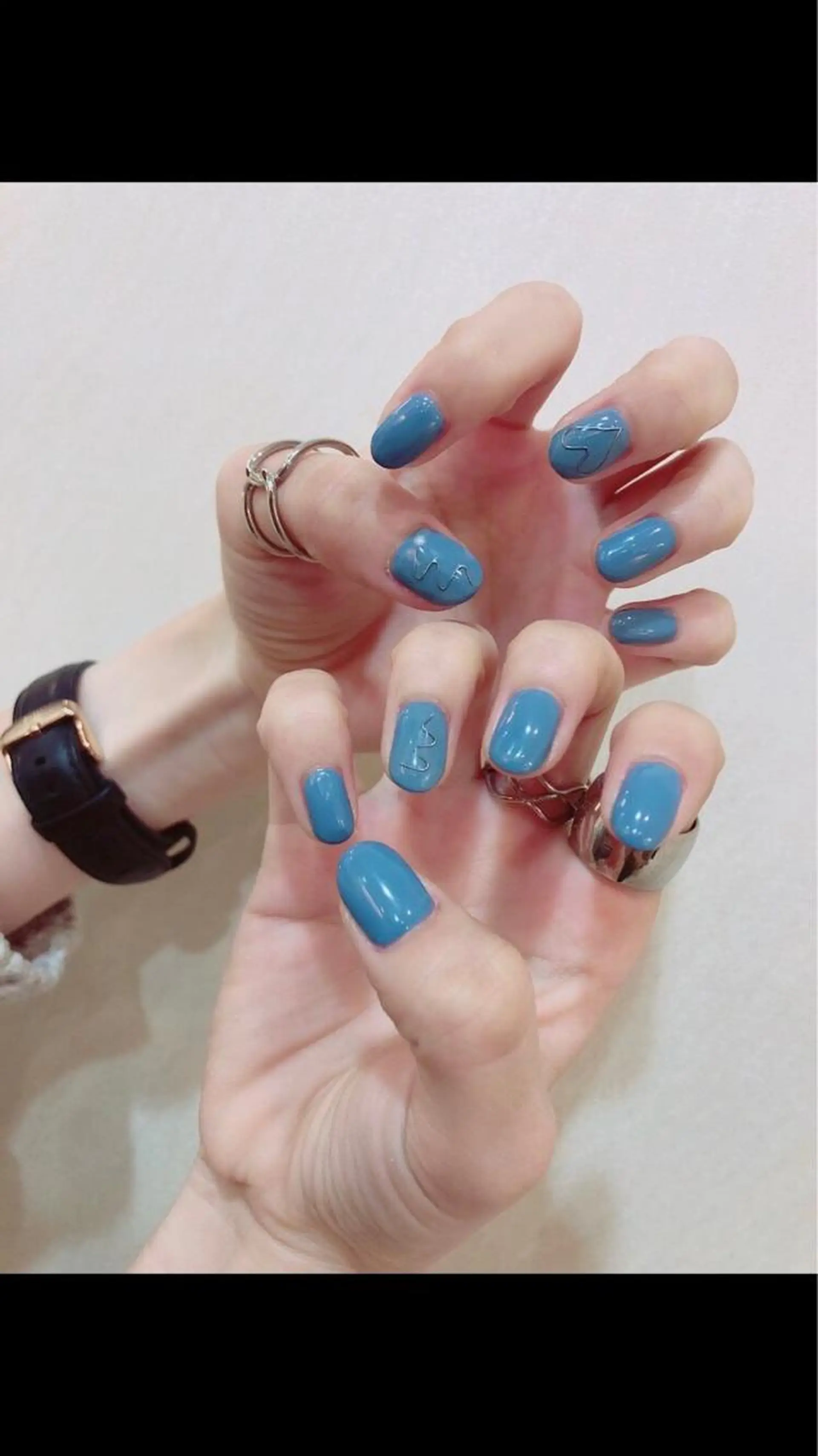 ネイル マツエク・マツパ 指名支持率NO.1 スタイリストのヘアスタイル