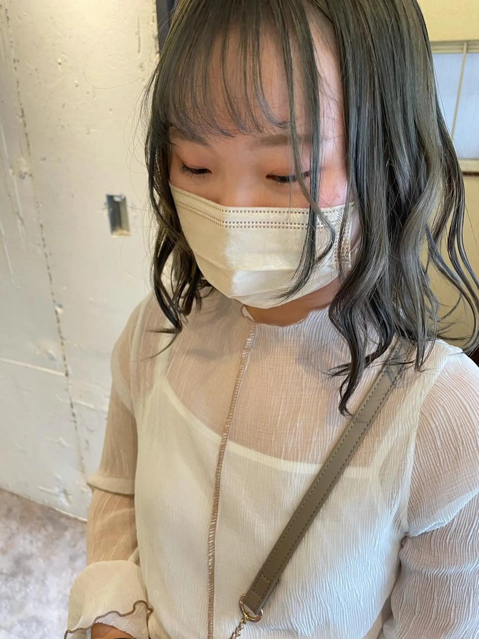 ミディアム カラー カット ヘアカラー トリートメント 小村 敏司のヘアスタイル