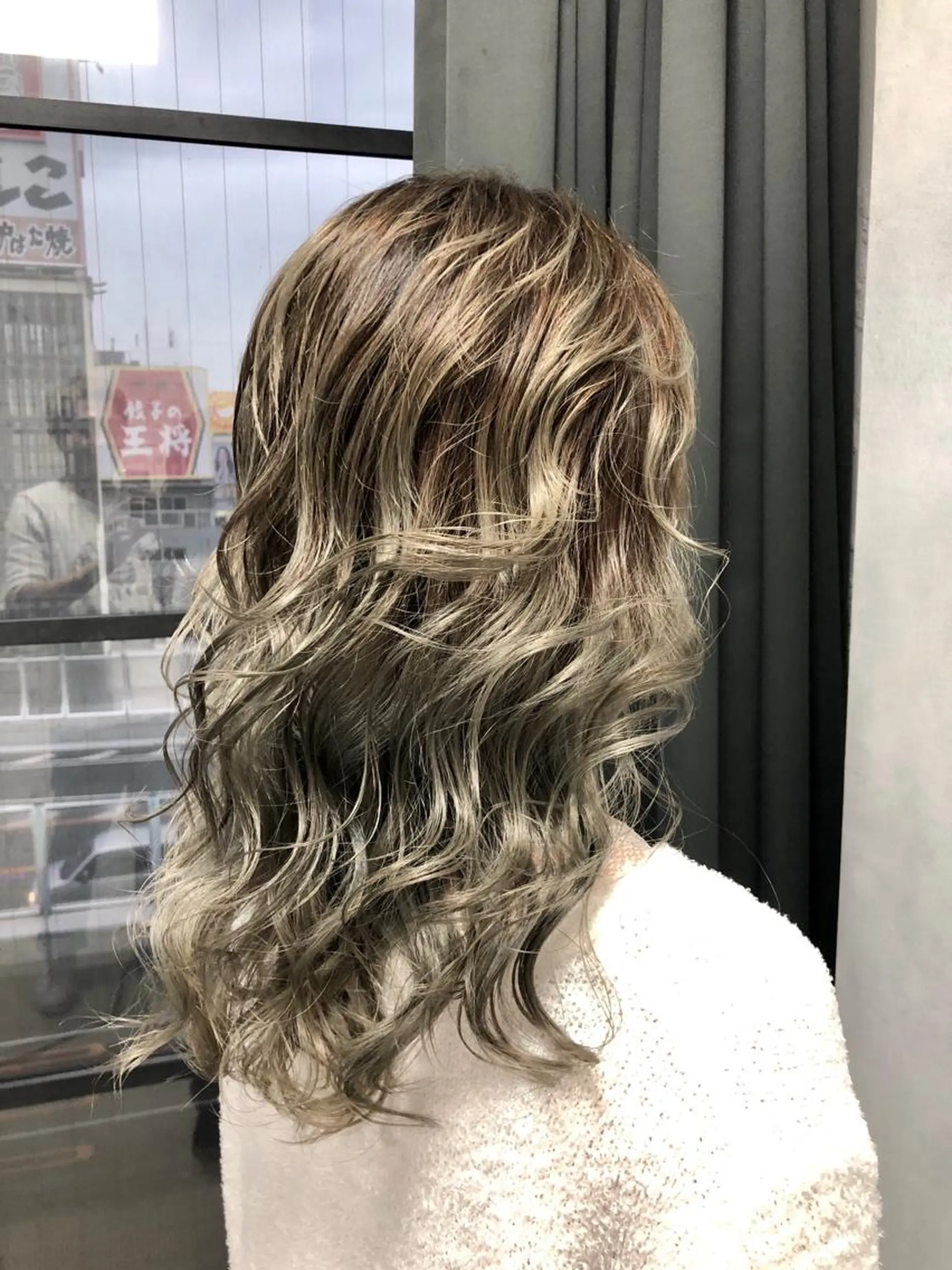 ロング カラー バレイヤージュ ブリーチ ケアブリーチ ダブルカラー ハイライトカラー welring hair salon所属・welring hair salonのヘアスタイル