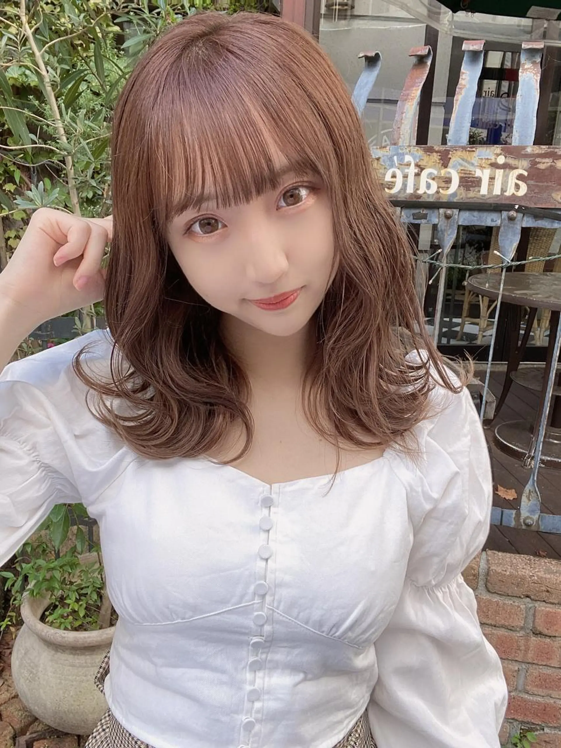 ミディアム カラー ブリーチ ケアブリーチ ダブルカラー イヤリングカラー ハイライトカラー カット ヘアカラー トリートメント 新宿✨顔周りカット 韓国ヘア/坂本亜裟海のヘアスタイル