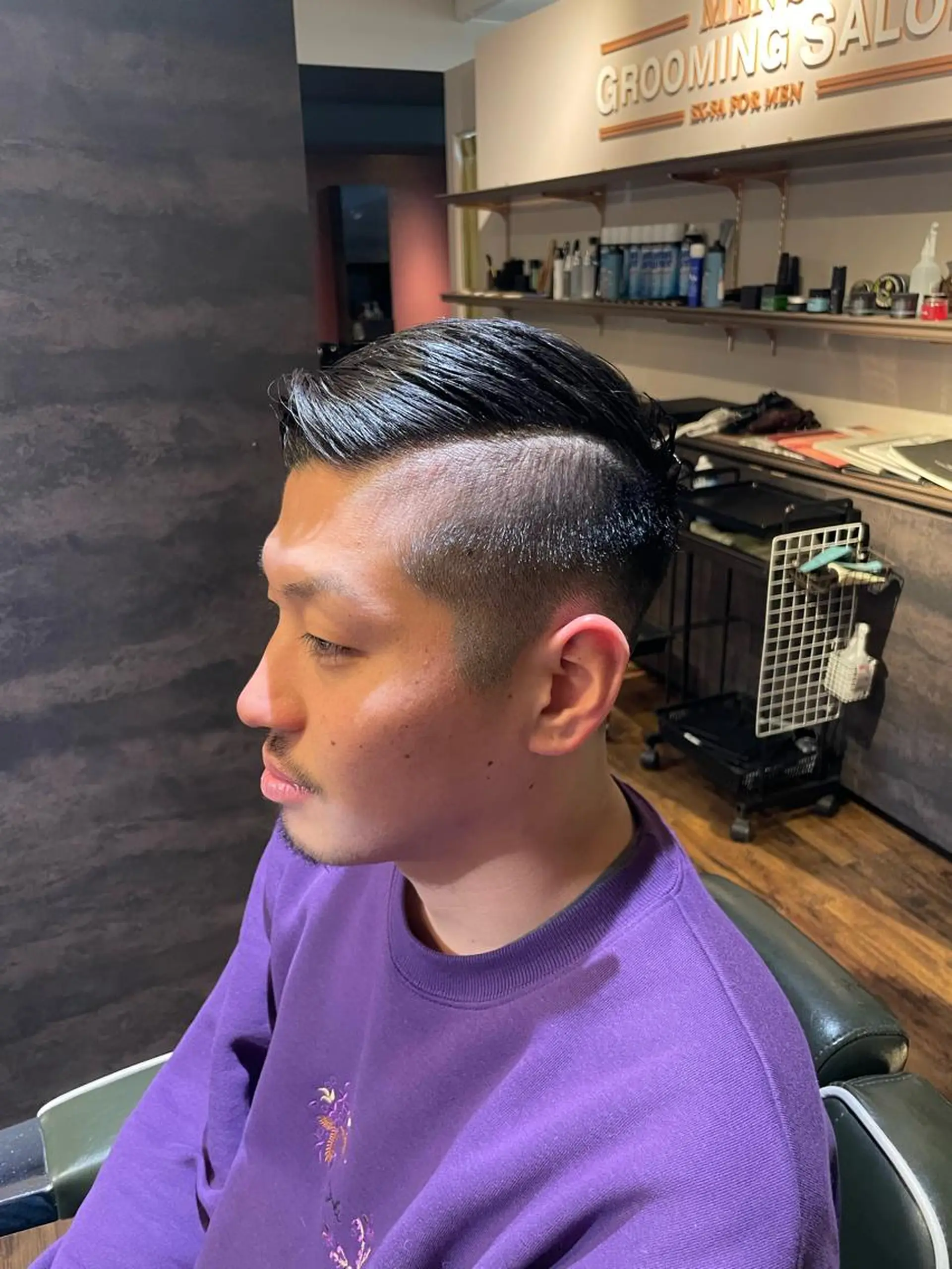 ショート カラー パーマ メンズ メンズバレイヤージュ メンズブリーチ ビジネス センターパート ダウンパーマ トップスタイリスト/ 久徳大輝のヘアスタイル