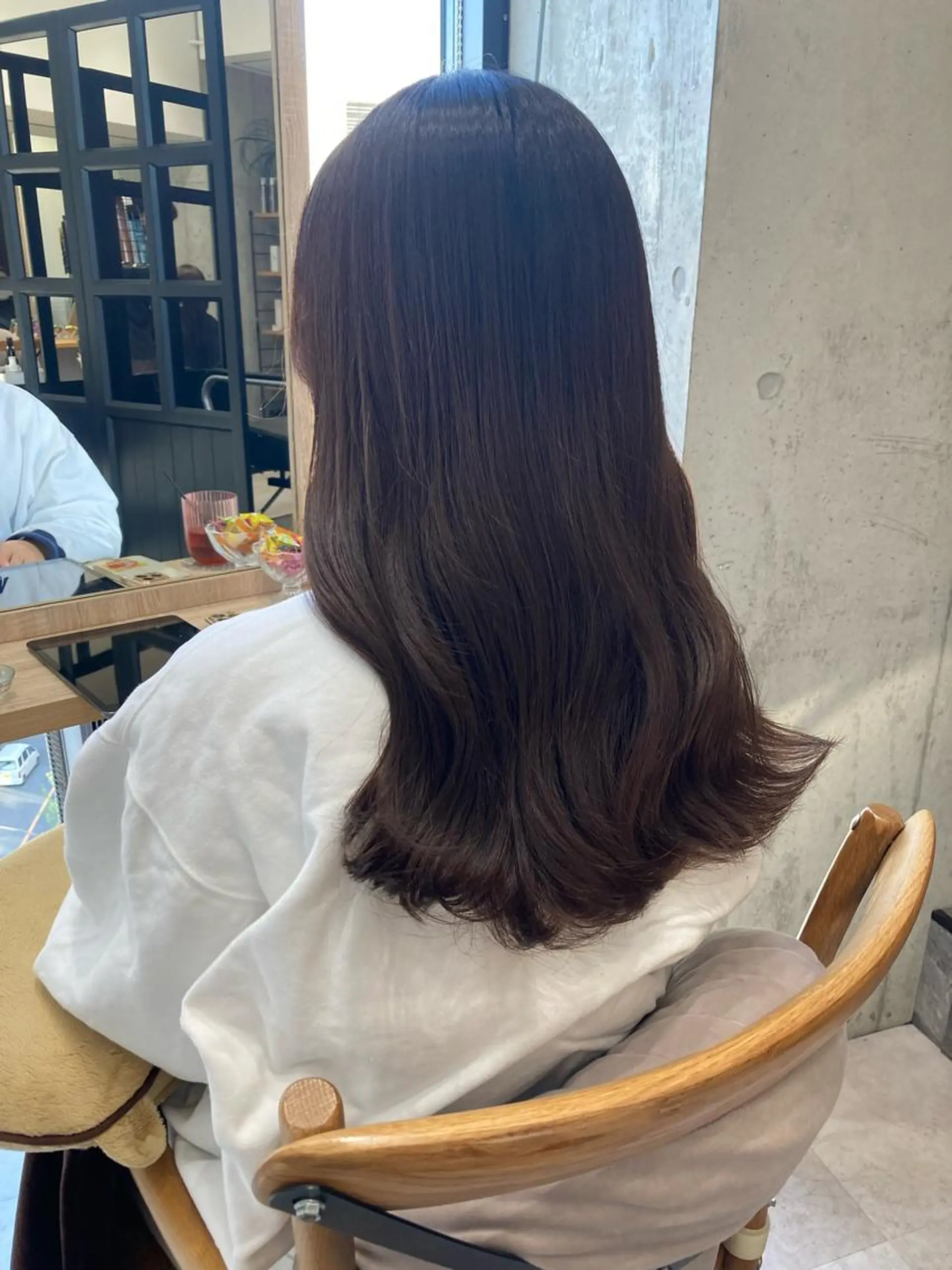 セミロング ✨色持ちの良い艶 カラー✨蟹江真世のヘアスタイル