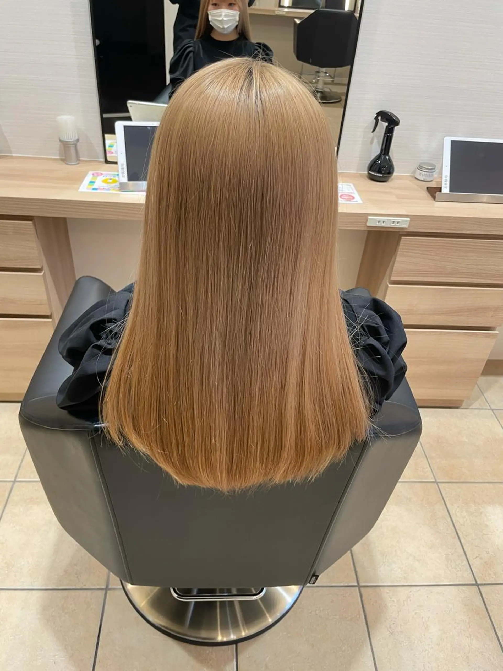 セミロング カラー ブリーチ GO TODAY シェアサロン 原宿Verno店所属・ブリーチ/髪質改善/ ボブ特化/よしきのヘアスタイル