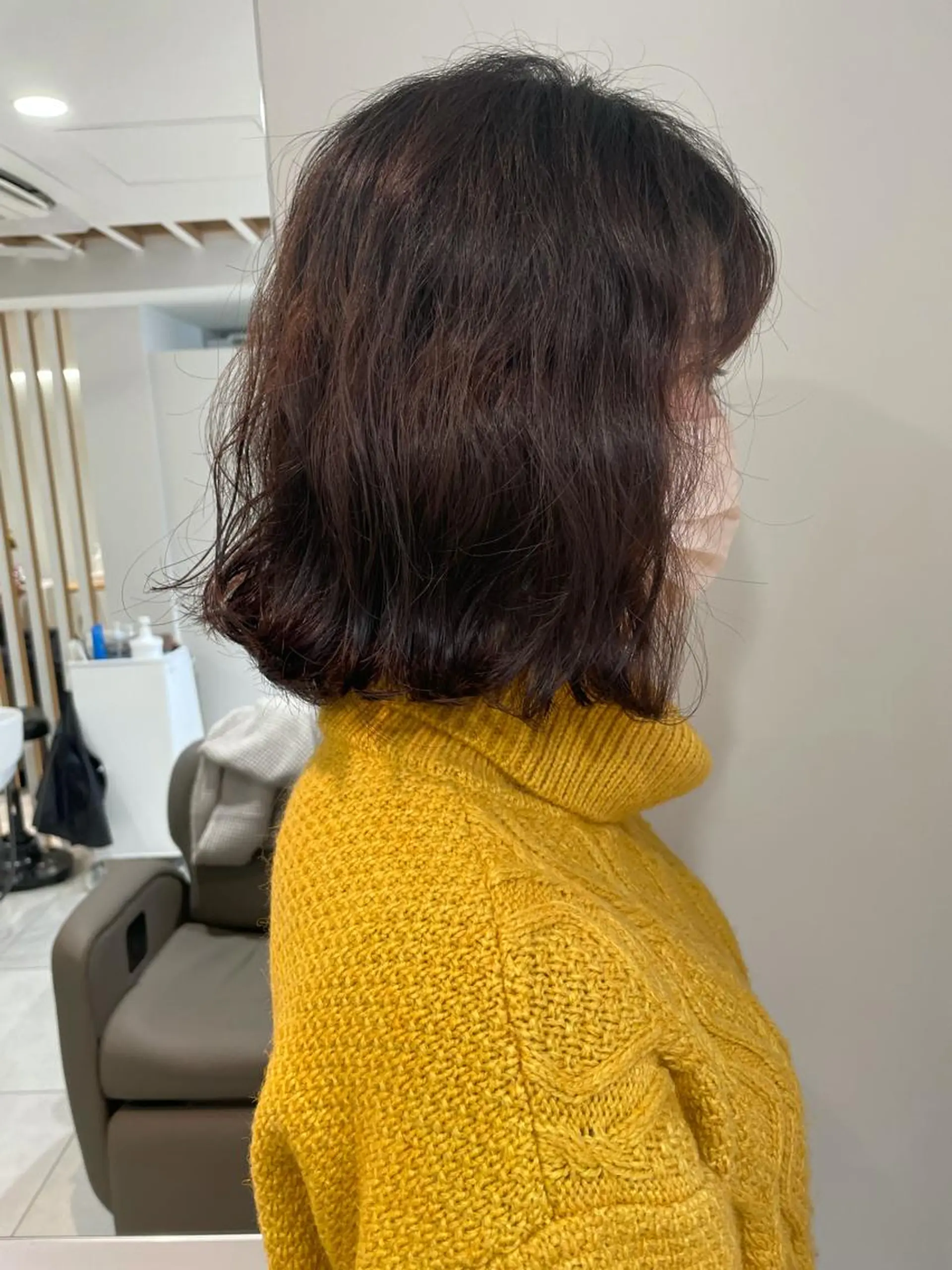 ショート ボブ 太田ありさ クリーミーヘアカラーのヘアスタイル