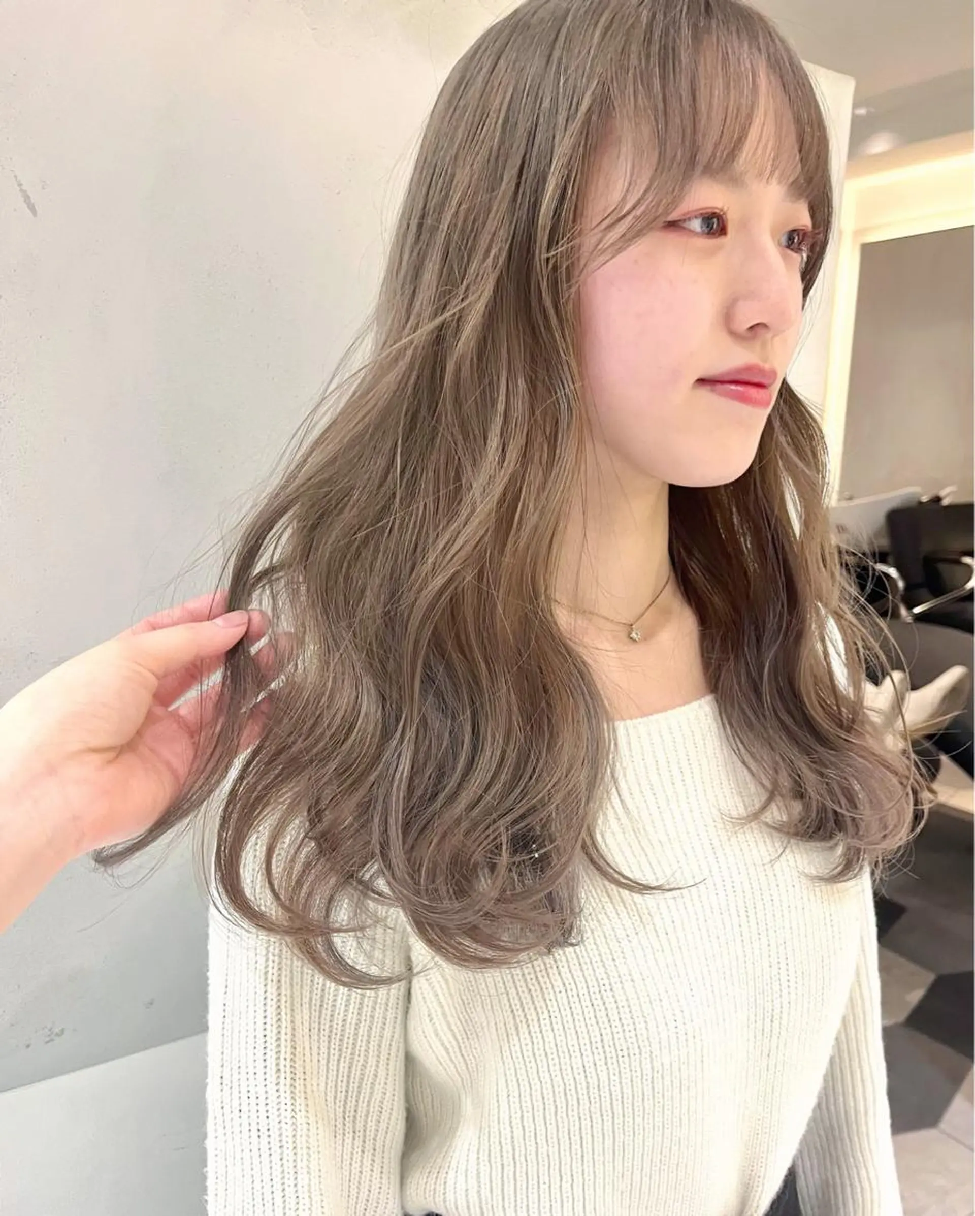 ロング カラー カット ヘアカラー トリートメント ヘアセット minami🪷 暖色カラーのヘアスタイル