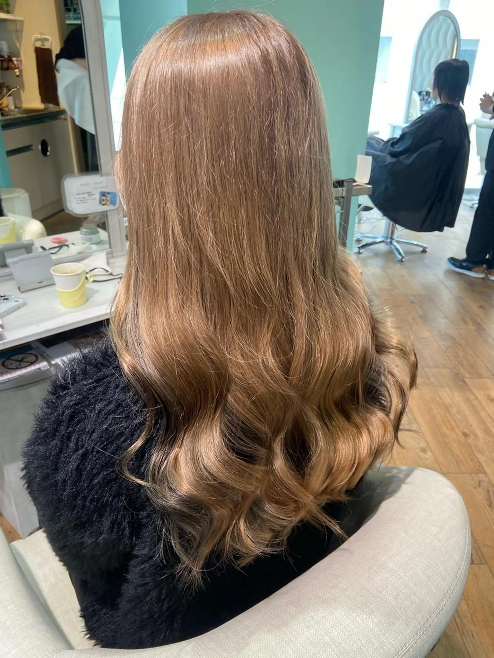 ロング カラー カット 縮毛矯正 トリートメント 🧸プルエクステ❤︎ ネイルKAO🧸のヘアスタイル