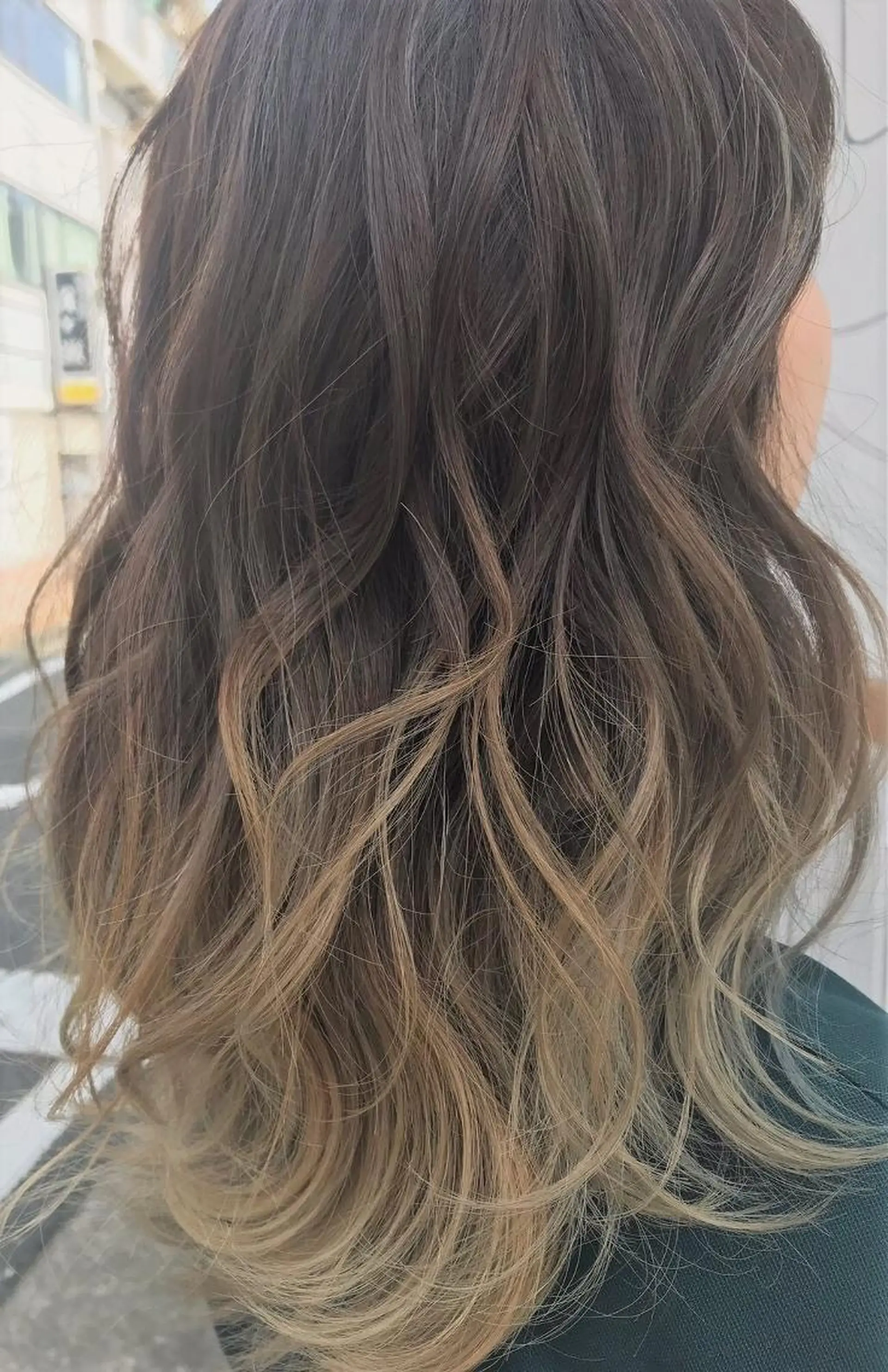 ロング chill out 塚口本町店のヘアスタイル