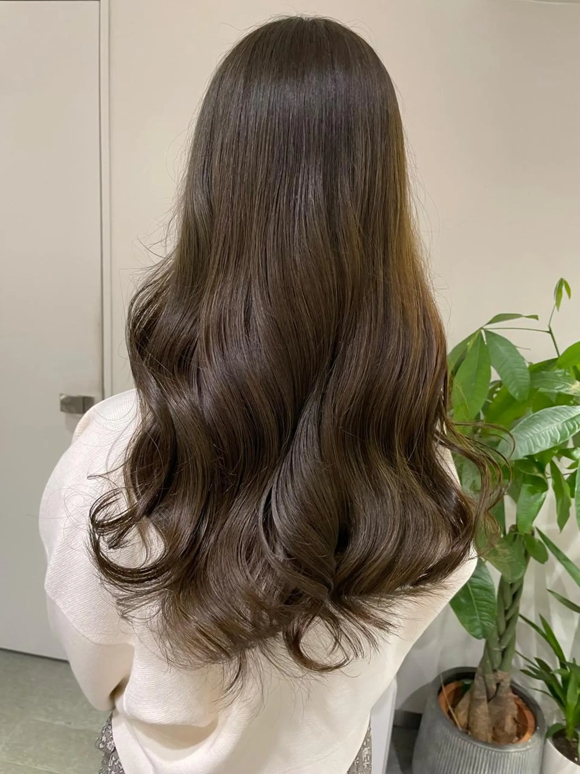ロング カラー 寺山 佳貴のヘアスタイル