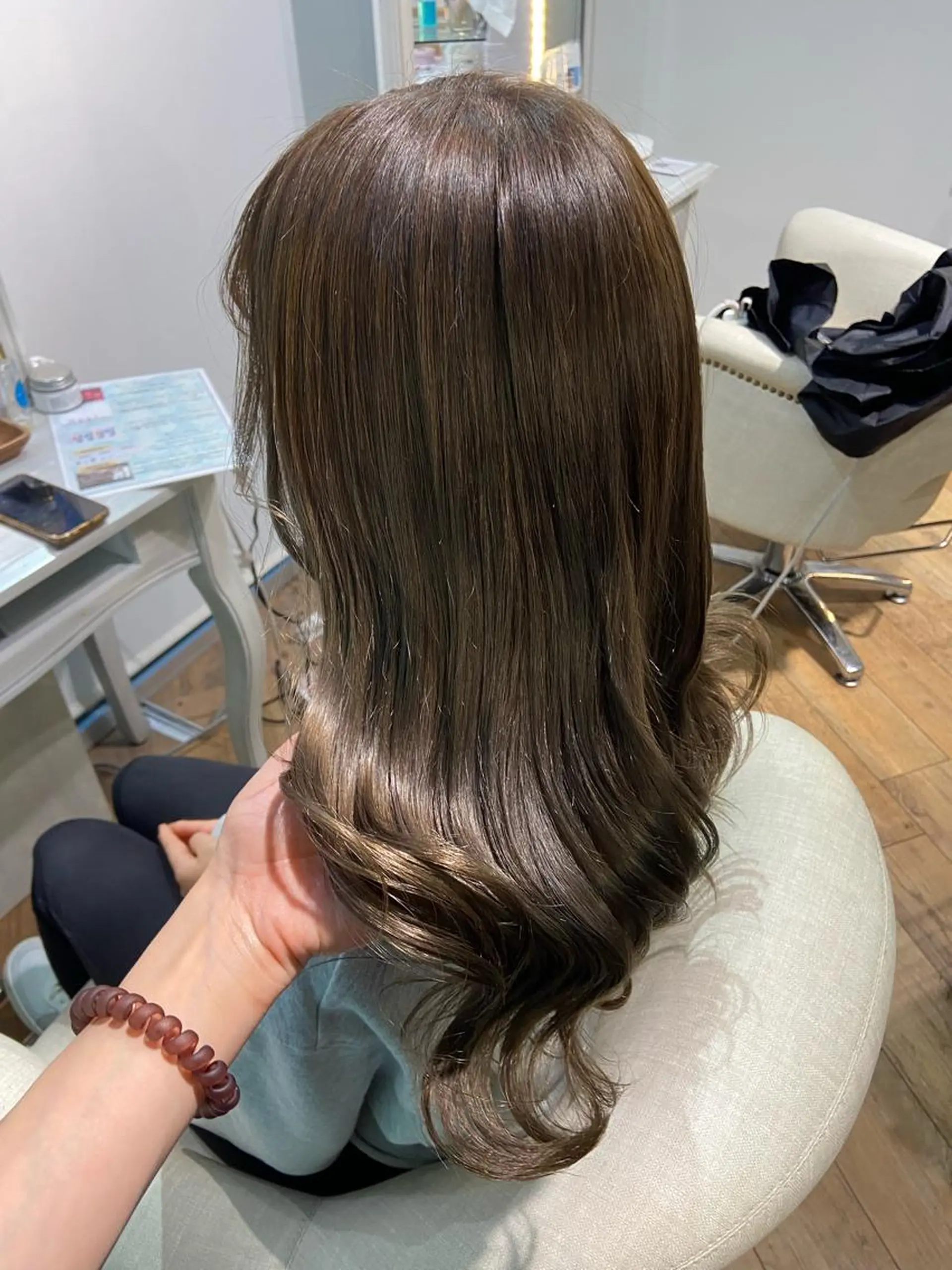 セミロング カラー ヘアカラー トリートメント 🧸プルエクステ❤︎ ネイルKAO🧸のヘアスタイル