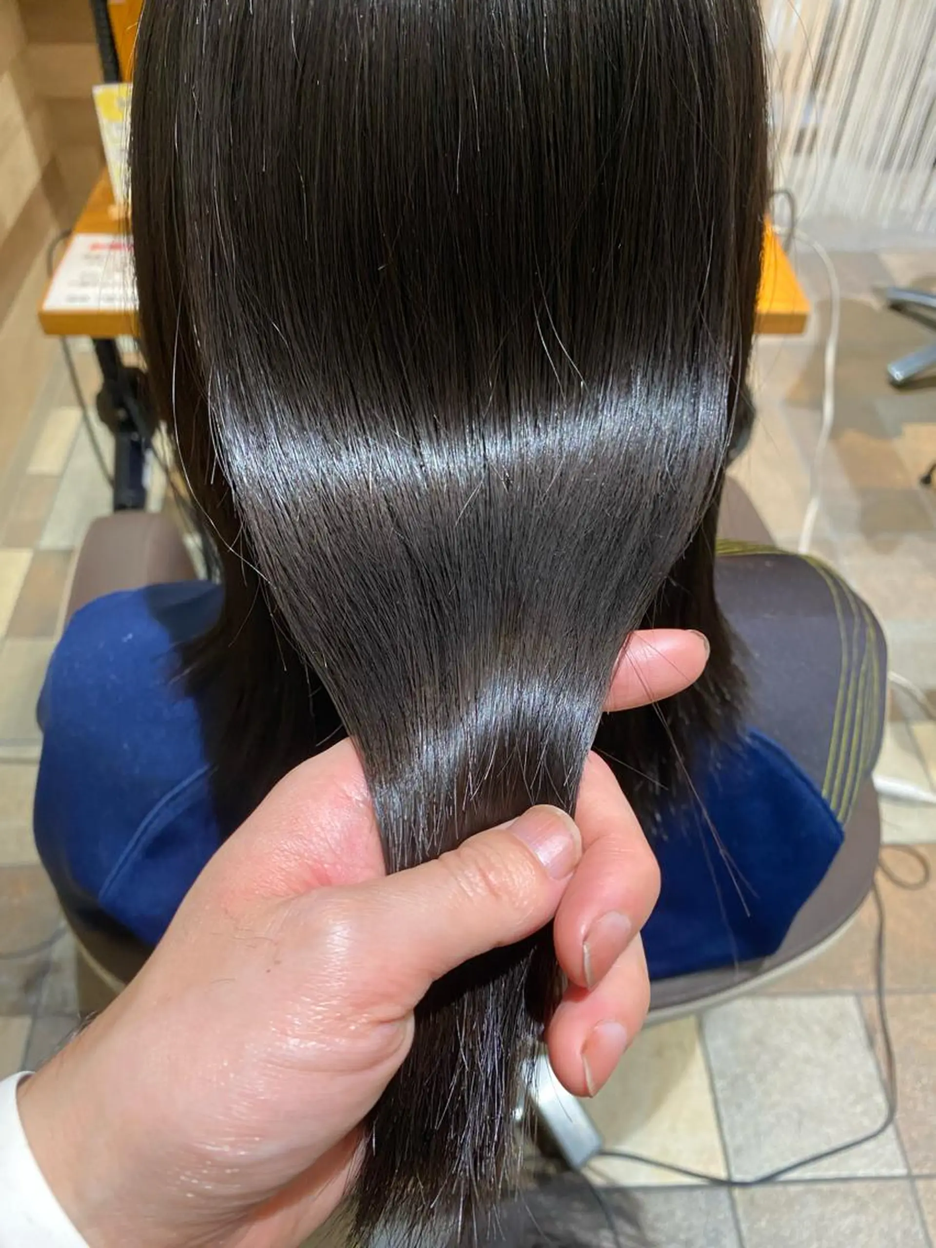 ミディアム 酸性ストレート カット 縮毛矯正 トリートメント 北村 雄太のヘアスタイル