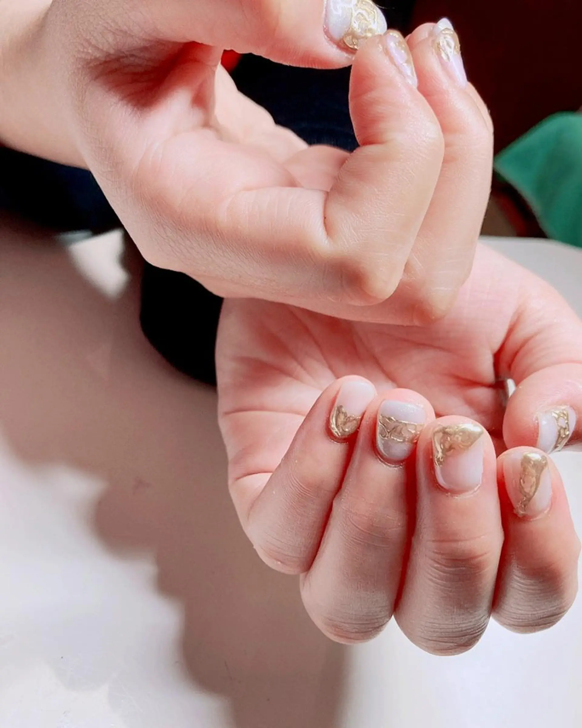ネイル ゴールド 春ネイル YunAsu ひぃちゃんのエステ・リラクイメージ