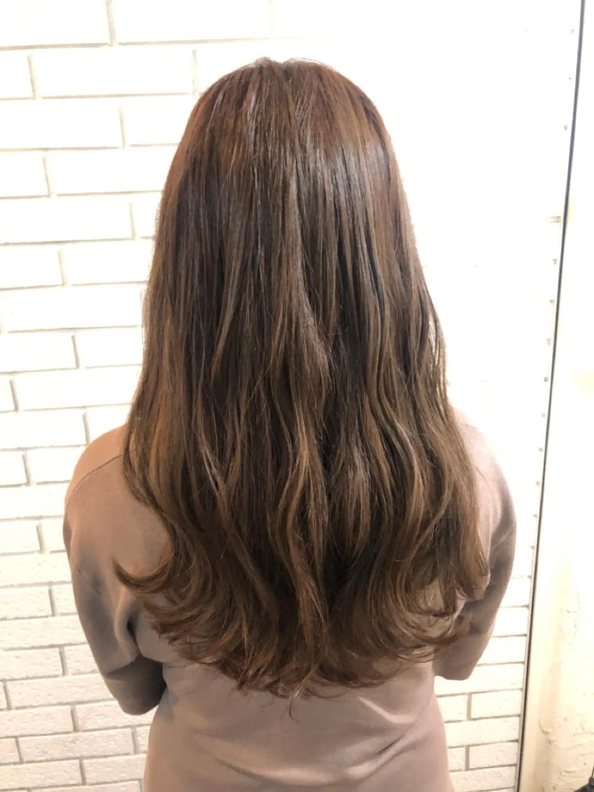ロング ヘアカラー トリートメント 艶カラー🩵💛 NANAのヘアスタイル