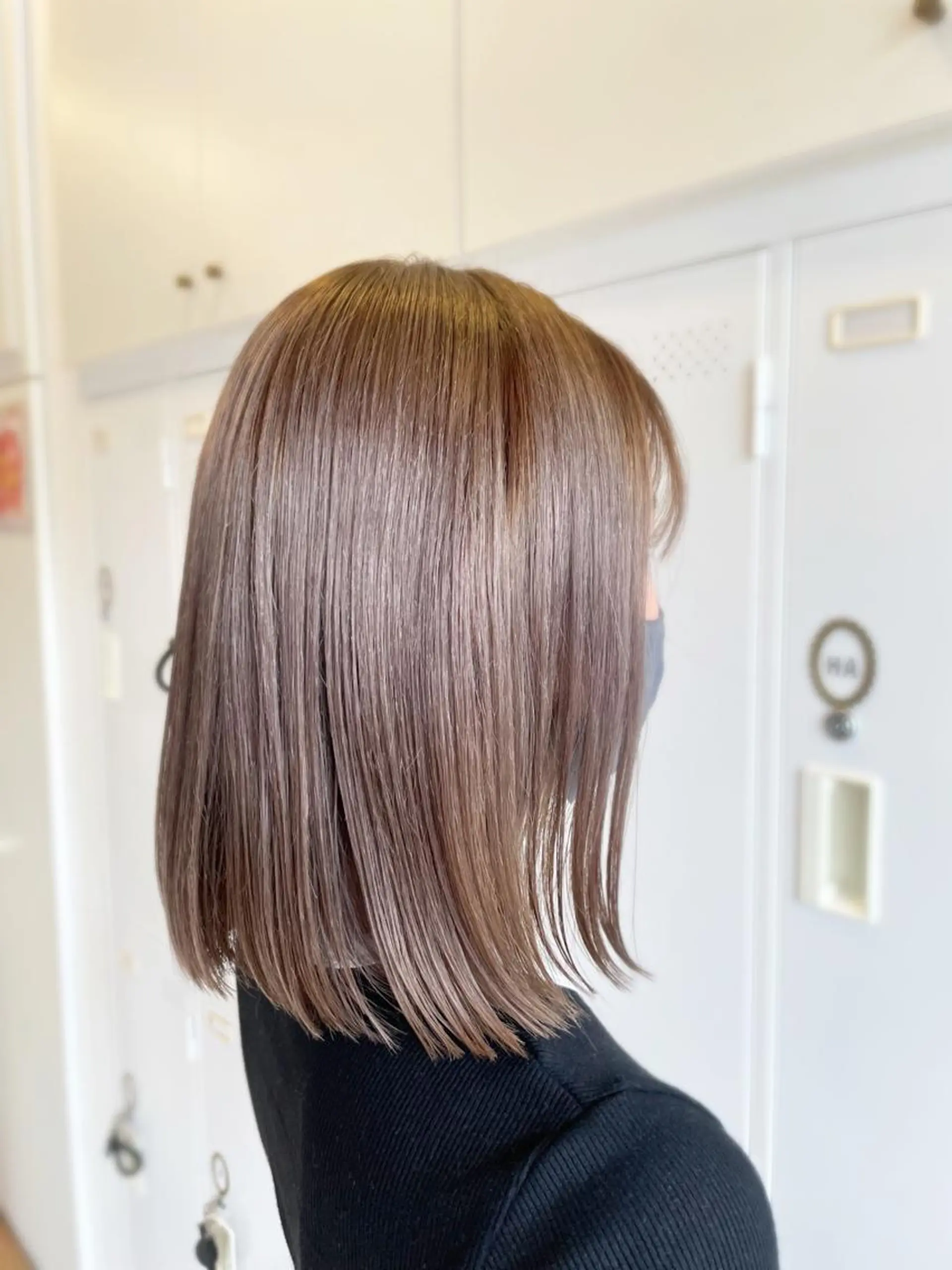 ショート カラー ベージュカラー ハイトーンカラー ハイトーンベージュ 大阪長居🌱野見山 卓也のヘアスタイル