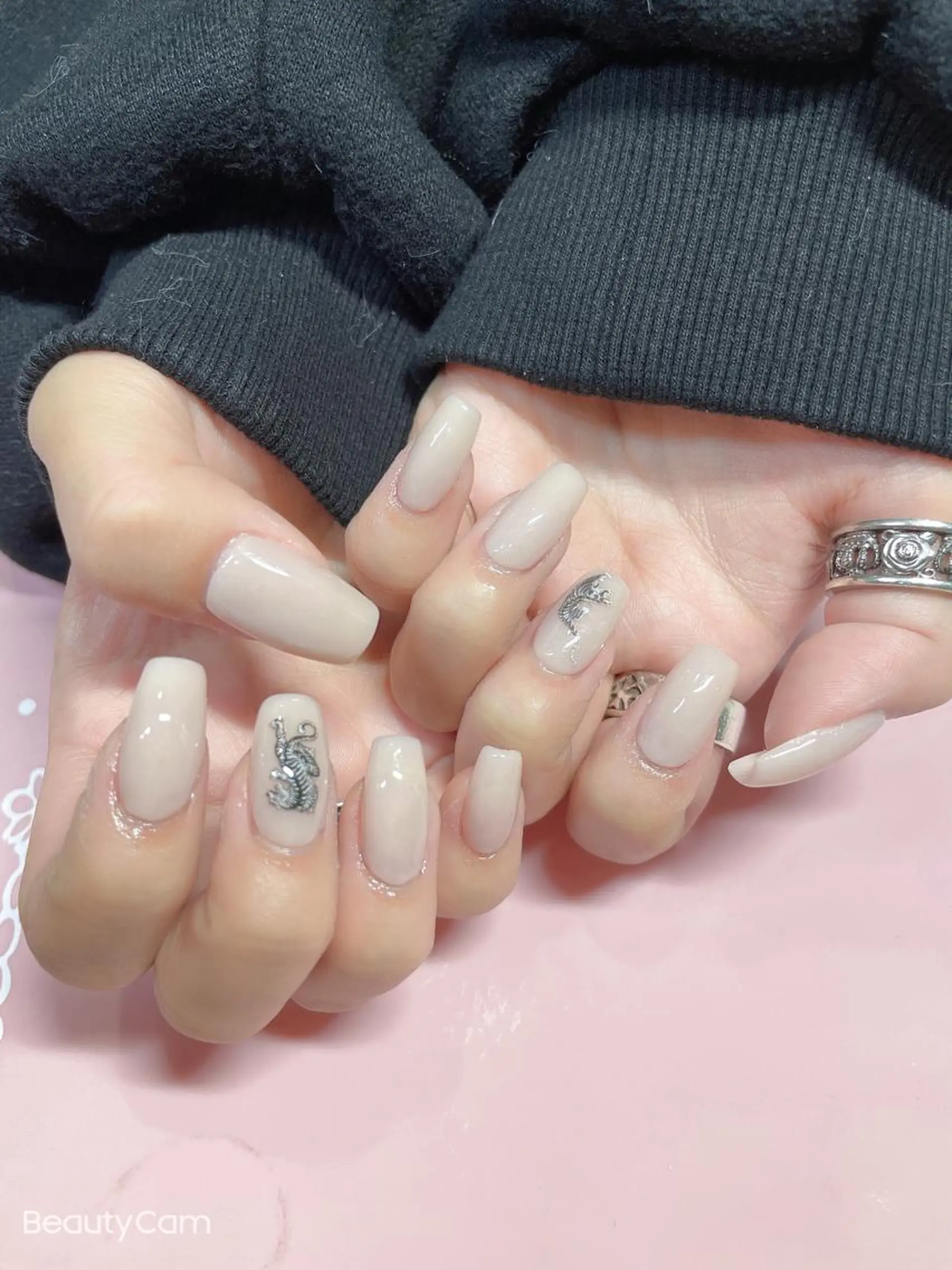 ショート ネイル ハンドネイル 《LB》ラブリエ Nail&eyeのマツエク・マツパデザイン