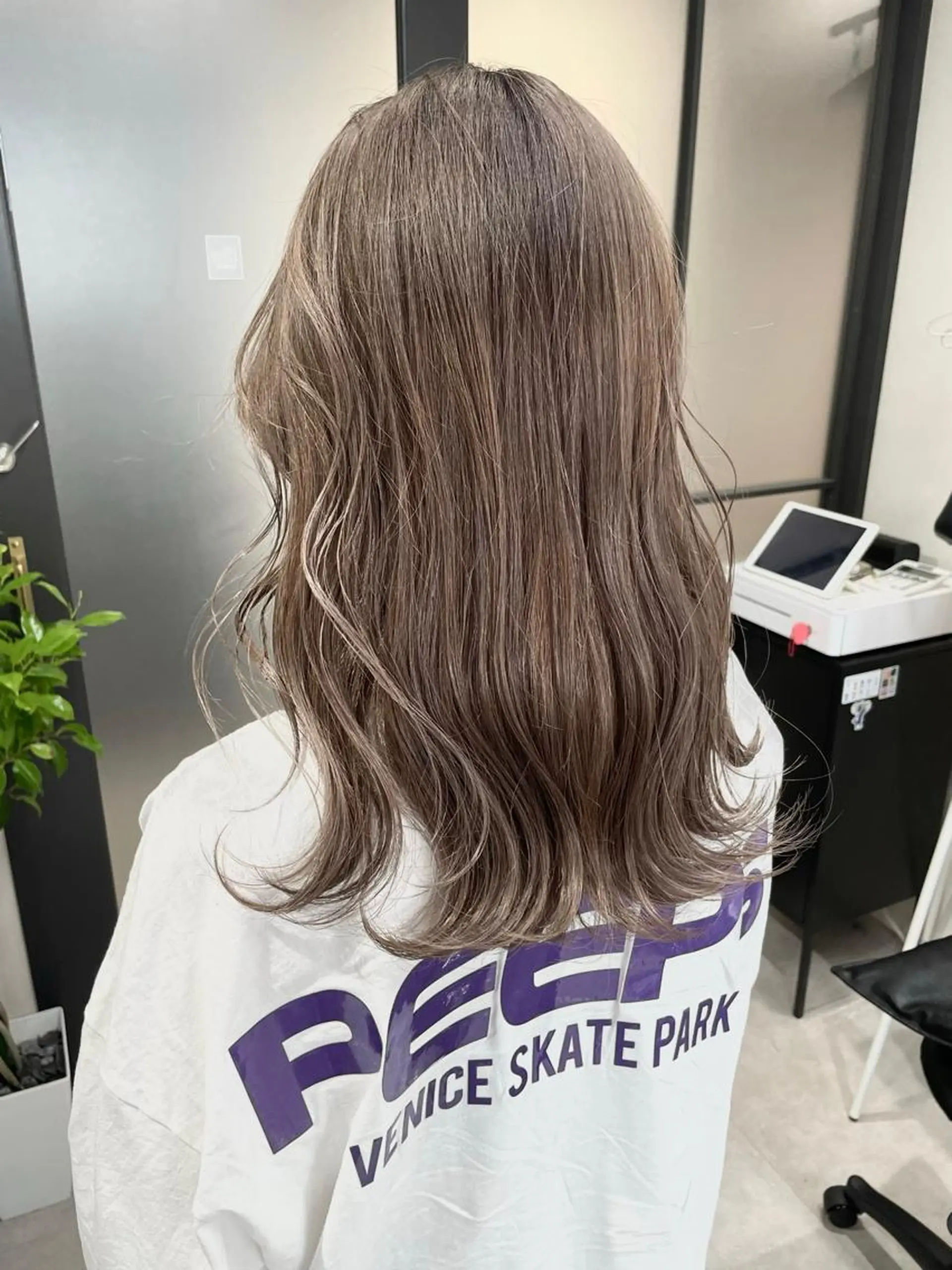 セミロング カラー カット ヘアカラー 髪質改善will hairdesignのヘアスタイル