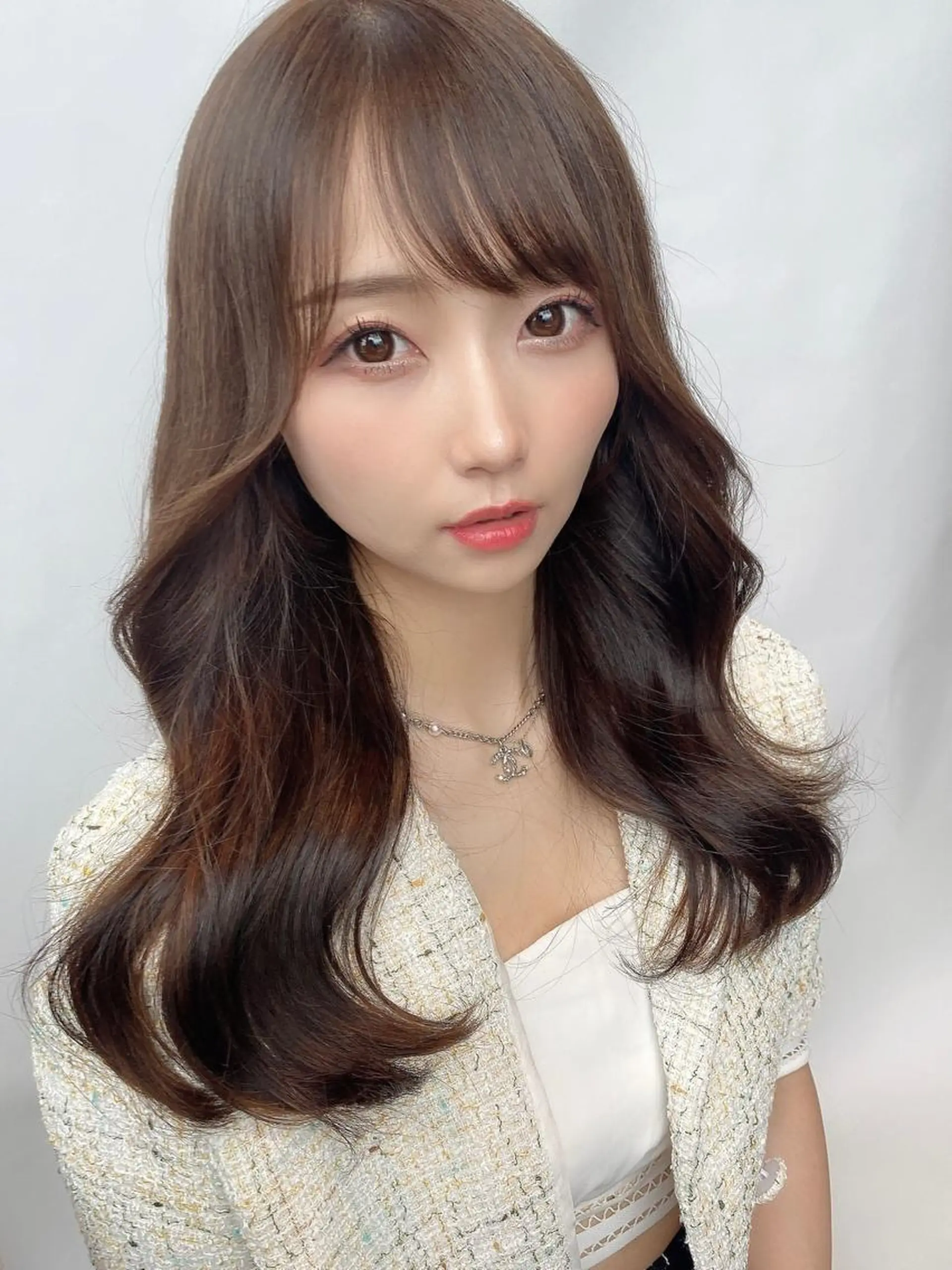 セミロング カラー パーマ バレイヤージュ ブリーチ ケアブリーチ ダブルカラー ハイライトカラー ヘアカラー トリートメント 新宿✨顔周りカット 韓国ヘア/坂本亜裟海のヘアスタイル