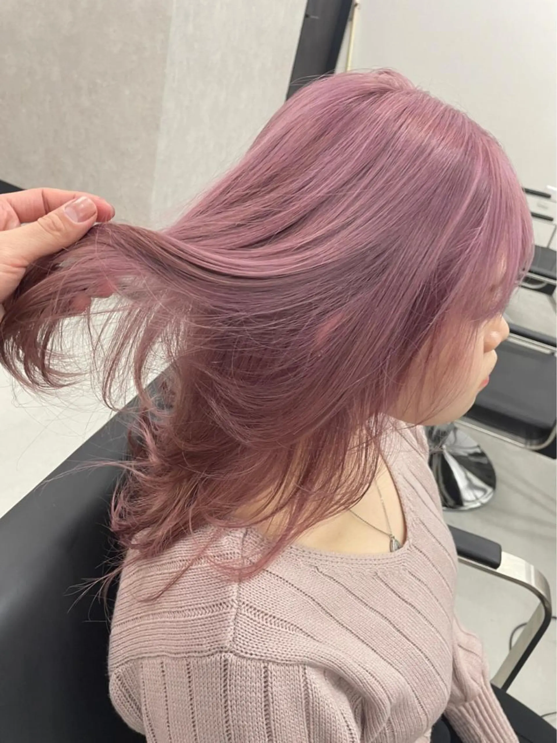 ミディアム カラー パーマ ヘアアレンジ メンズ キッズ ネイル マツエク・マツパ アイブロウ メンズバレイヤージュ メンズブリーチ フェードカット メンズハイライト メンズインナーカラー カラー特化サロン Eir心斎橋のヘアスタイル