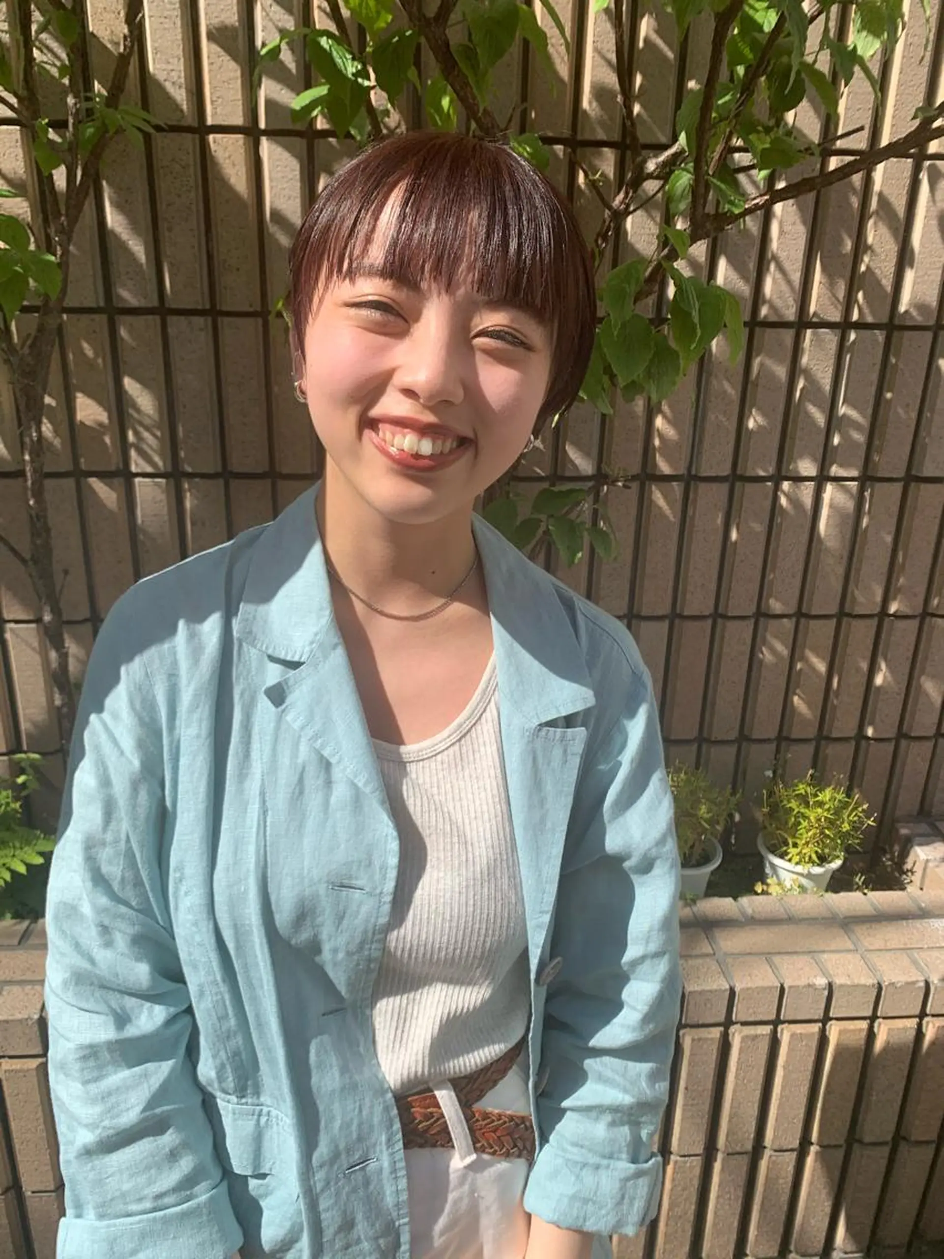 ショート カラー ヘアアレンジ サナ🌱 切りっぱなしボブのヘアスタイル