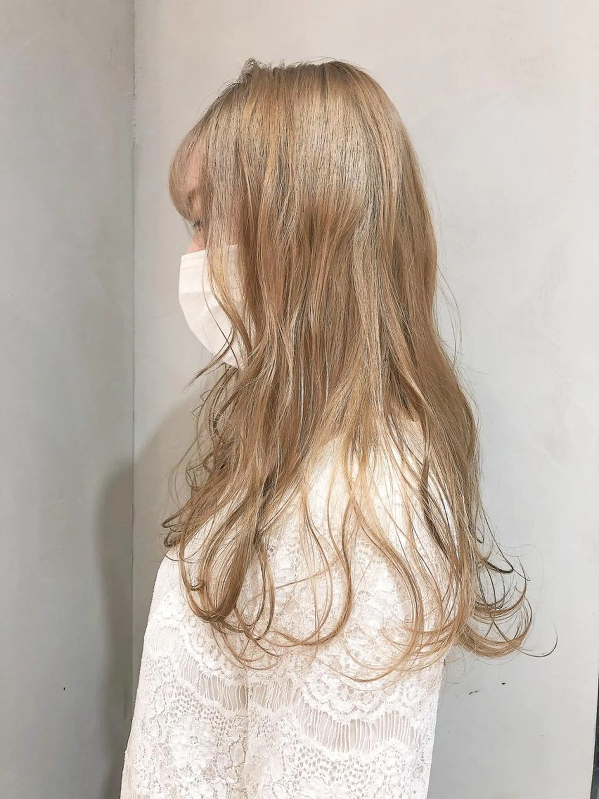 ロング カラー 圧倒的透明感カラー nana🦕のヘアスタイル